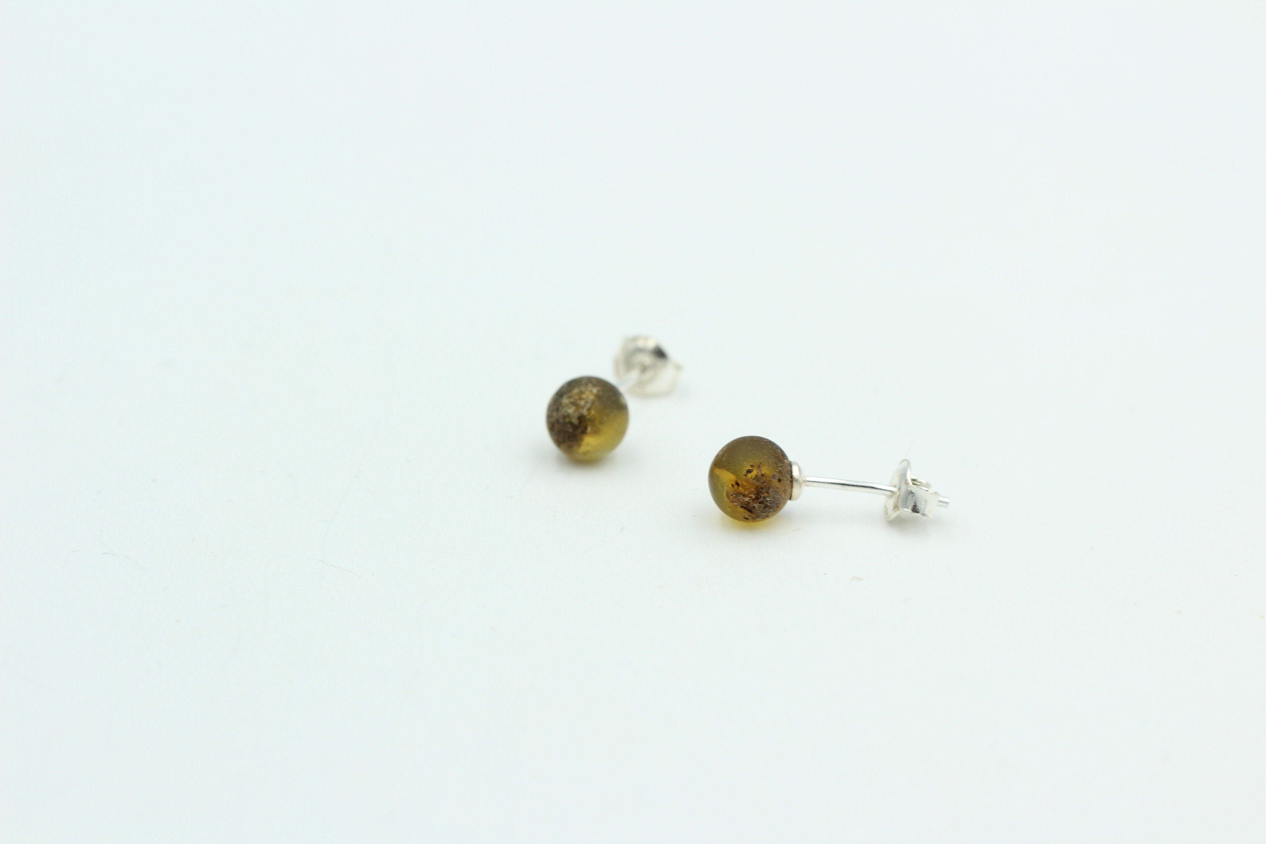 Bernstein Ohrster braungrün 925 Silber Kugelohrstecker Unisex