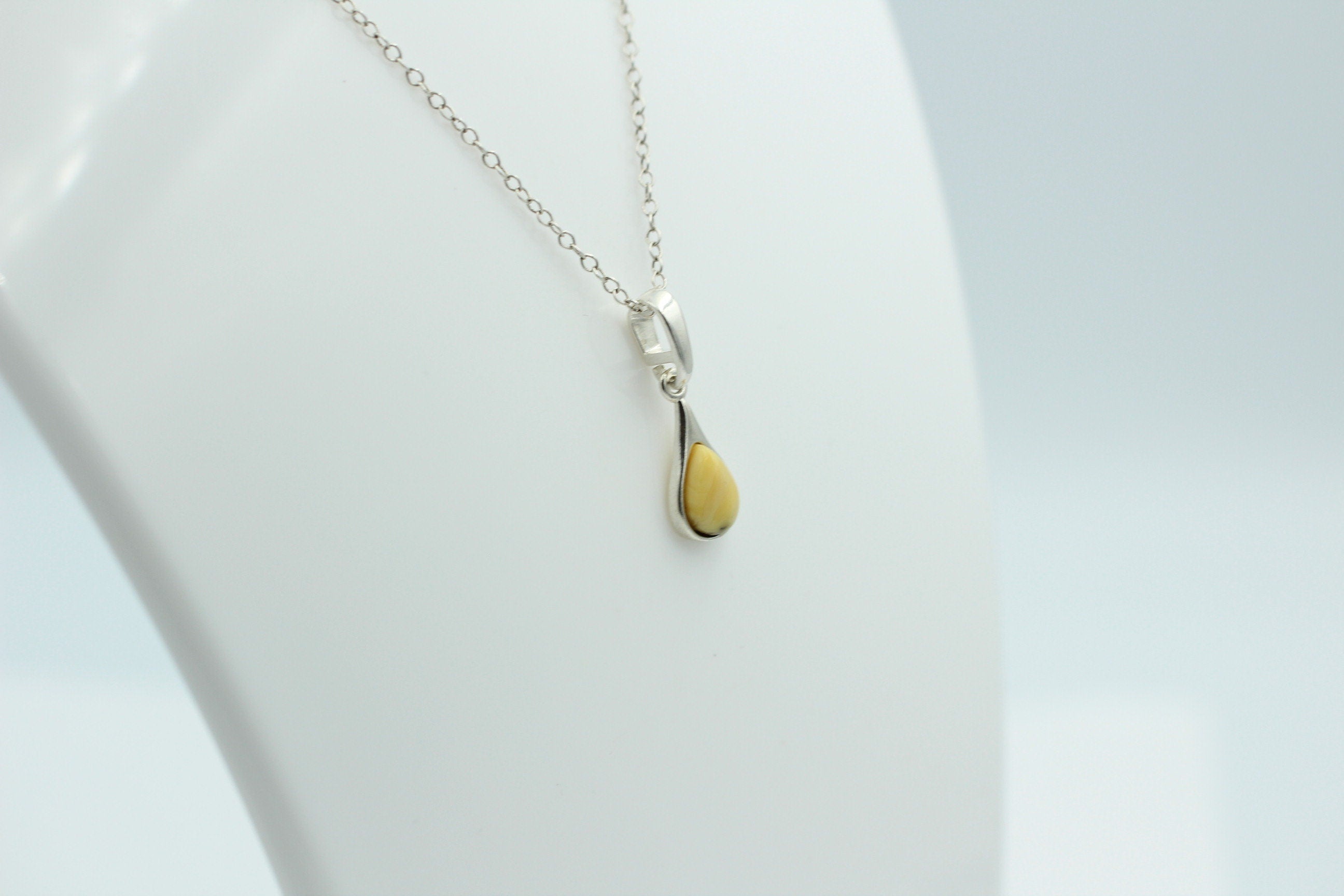 Bernstein Anhänger 925 Silber Collier Kette edel und schön Traum eines Anhängers