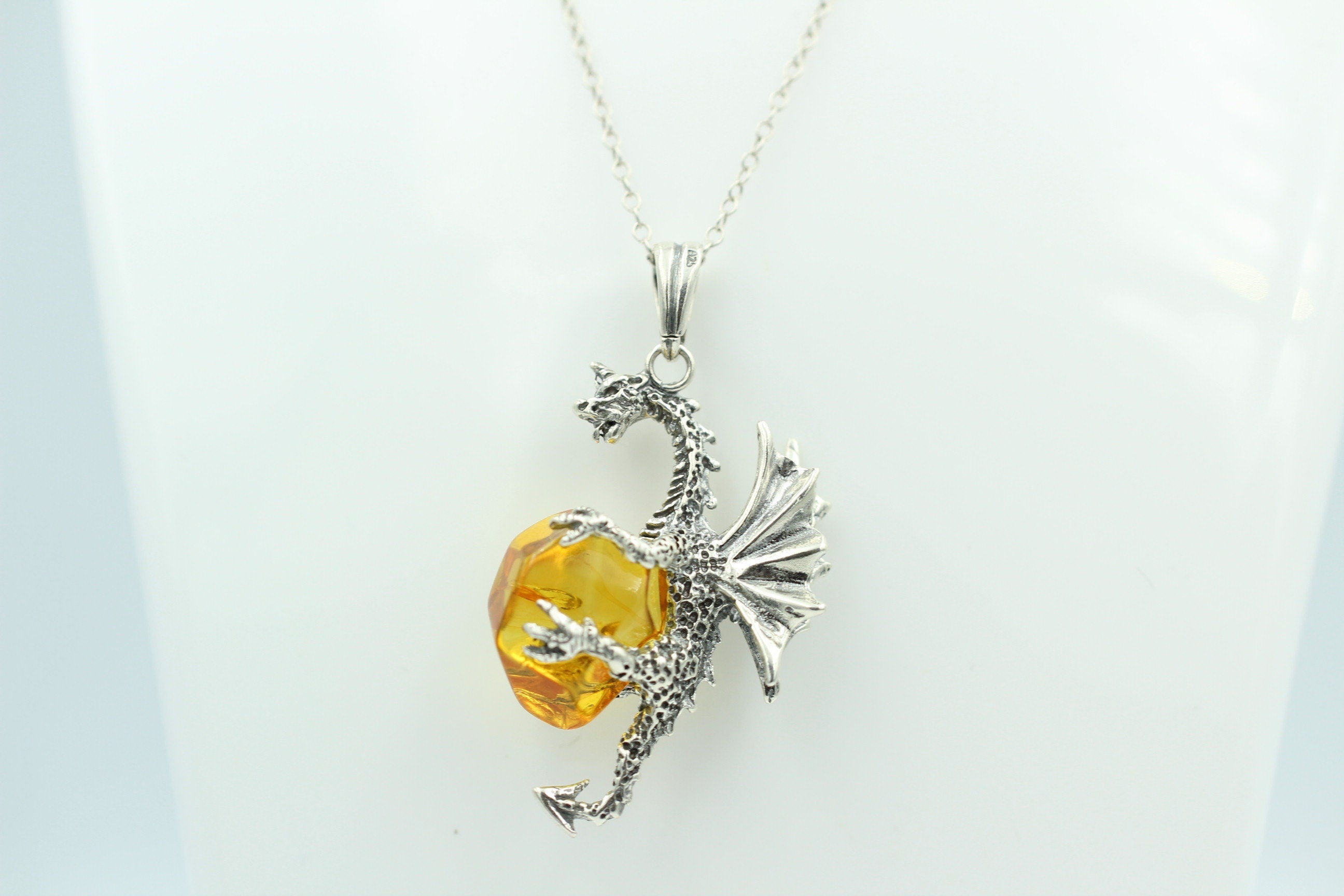 Drache mit Bernstein 925 Silber Drachenanhänger plastisch ausgeführt Top Schmuck