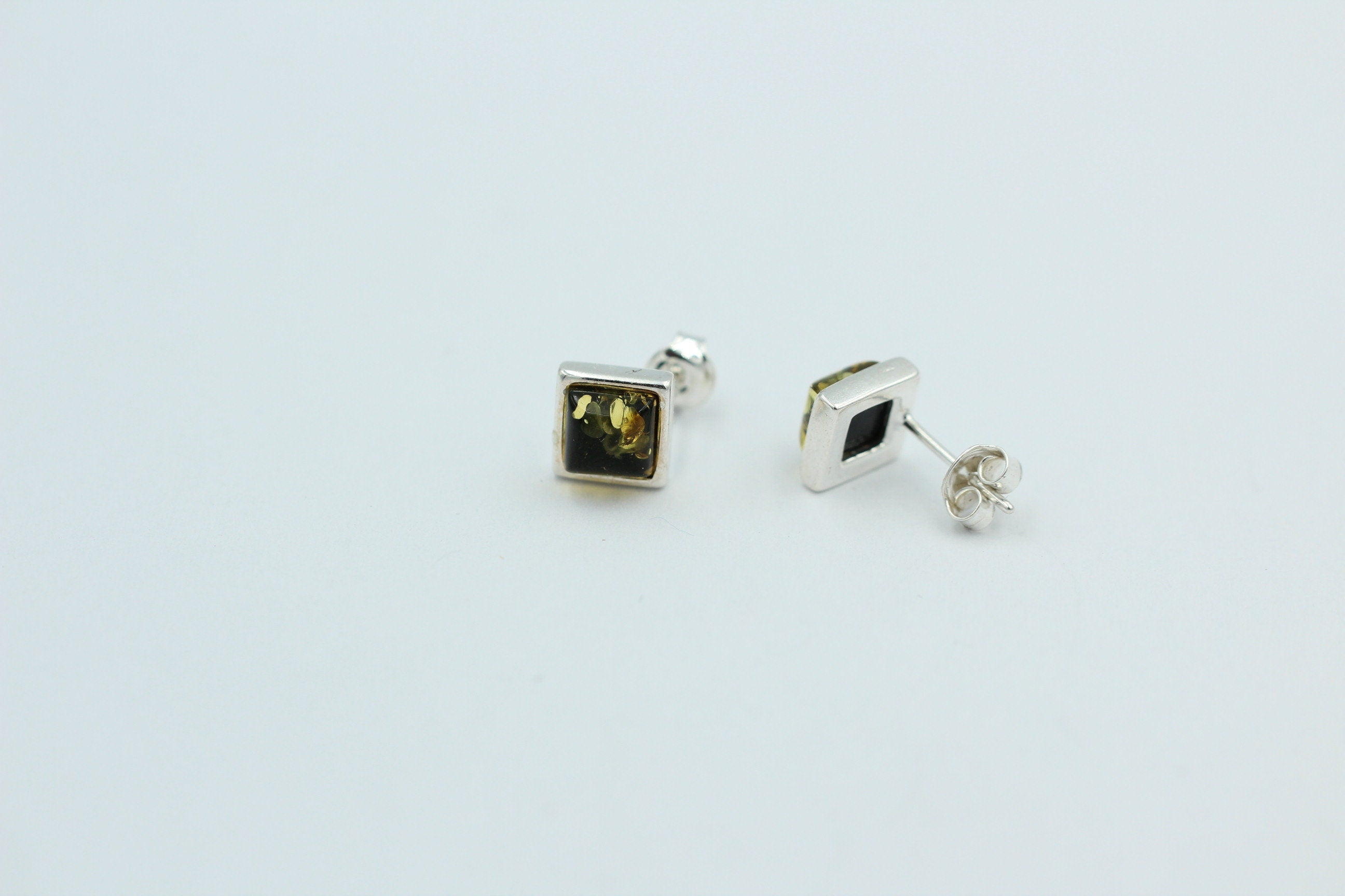 Bernstein Ohrstecker 7 x 7 mm aus 925 Sterlingsilber grüner Bernstein Unisex