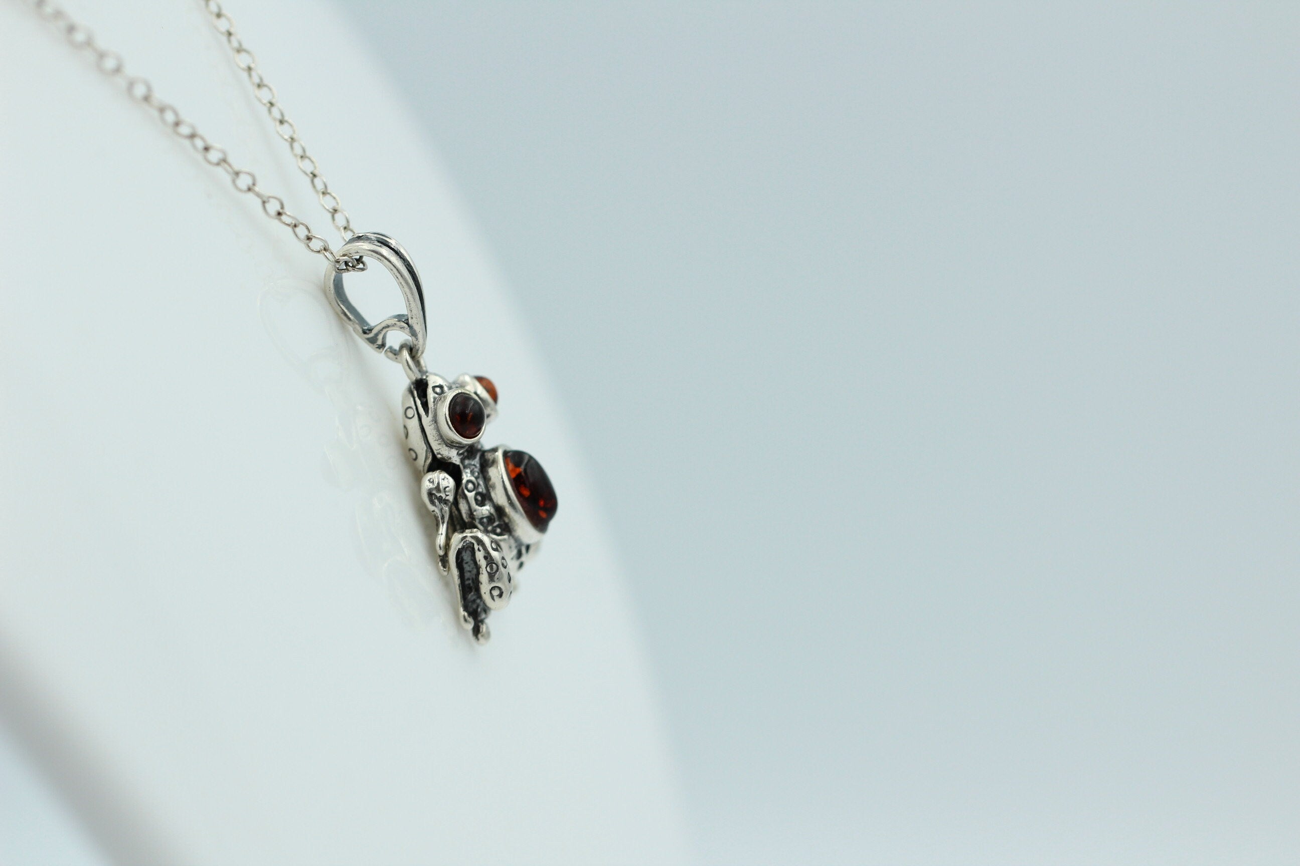 Froschanhänger Bernstein bewegliche Glieder 925 Silber Collier Kette Top Frosch