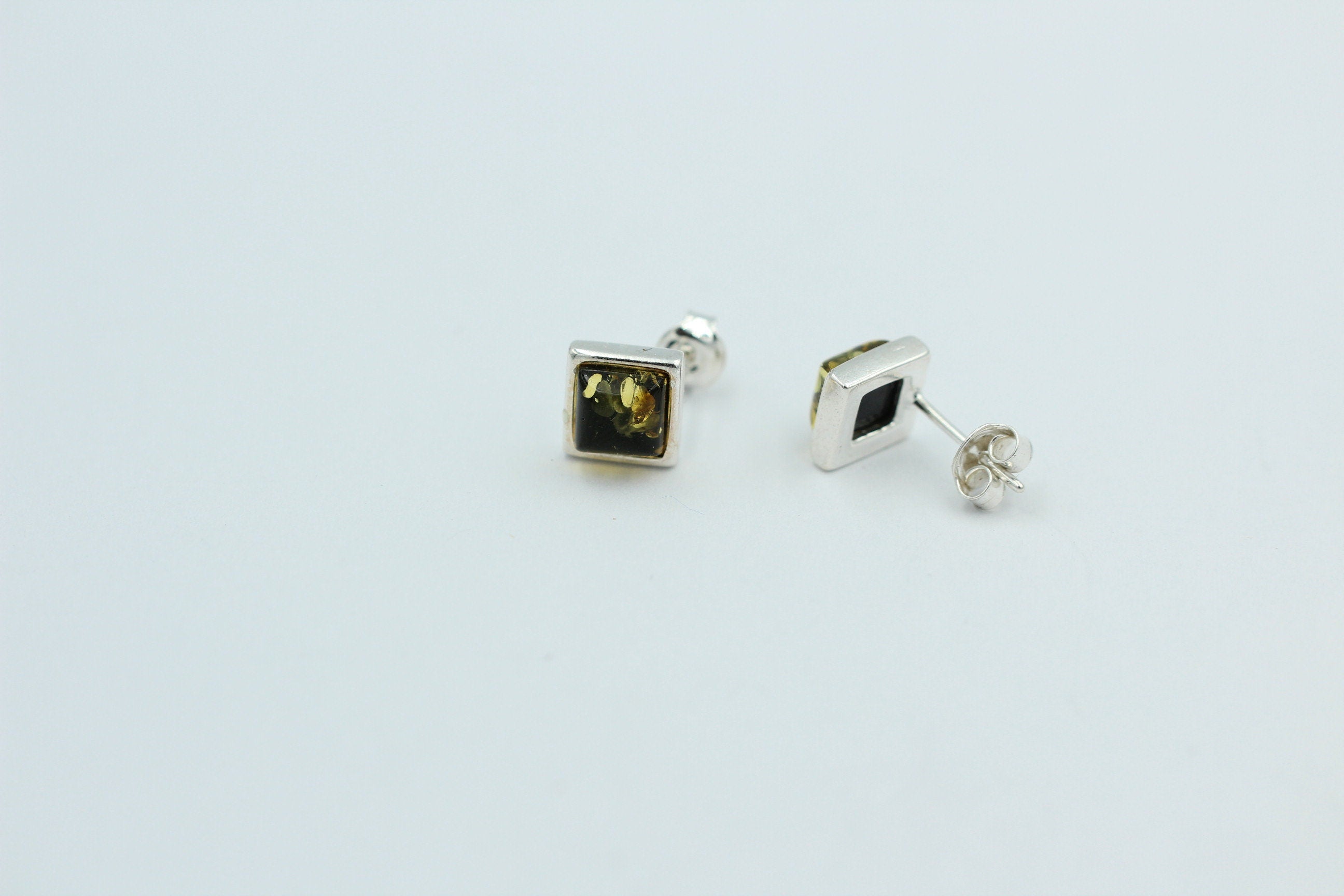 Bernstein Ohrstecker 7 x 7 mm aus 925 Sterlingsilber grüner Bernstein Unisex