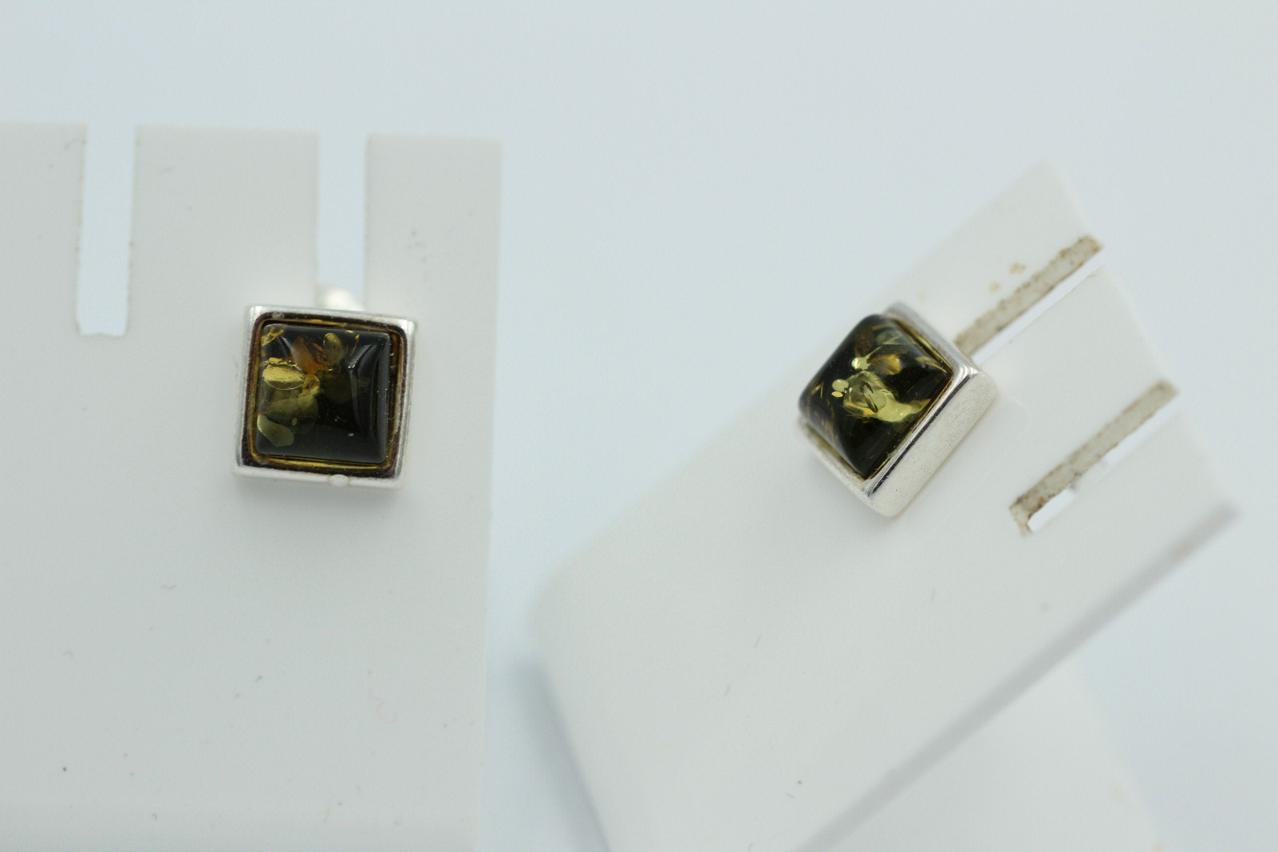 Bernstein Ohrstecker 7 x 7 mm aus 925 Sterlingsilber grüner Bernstein Unisex