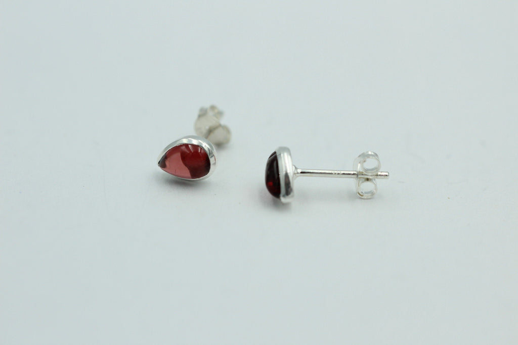 Edle 0,88 Carat Granat Cabochon Ohrstecker 925 Silber Tropfen Granat Schmuck
