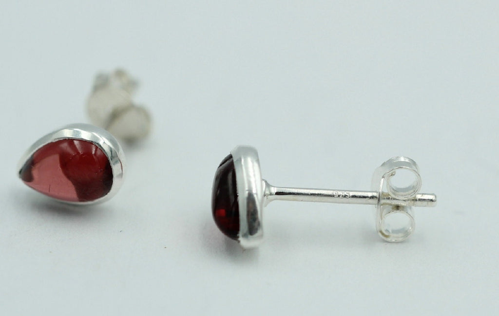 Edle 0,88 Carat Granat Cabochon Ohrstecker 925 Silber Tropfen Granat Schmuck