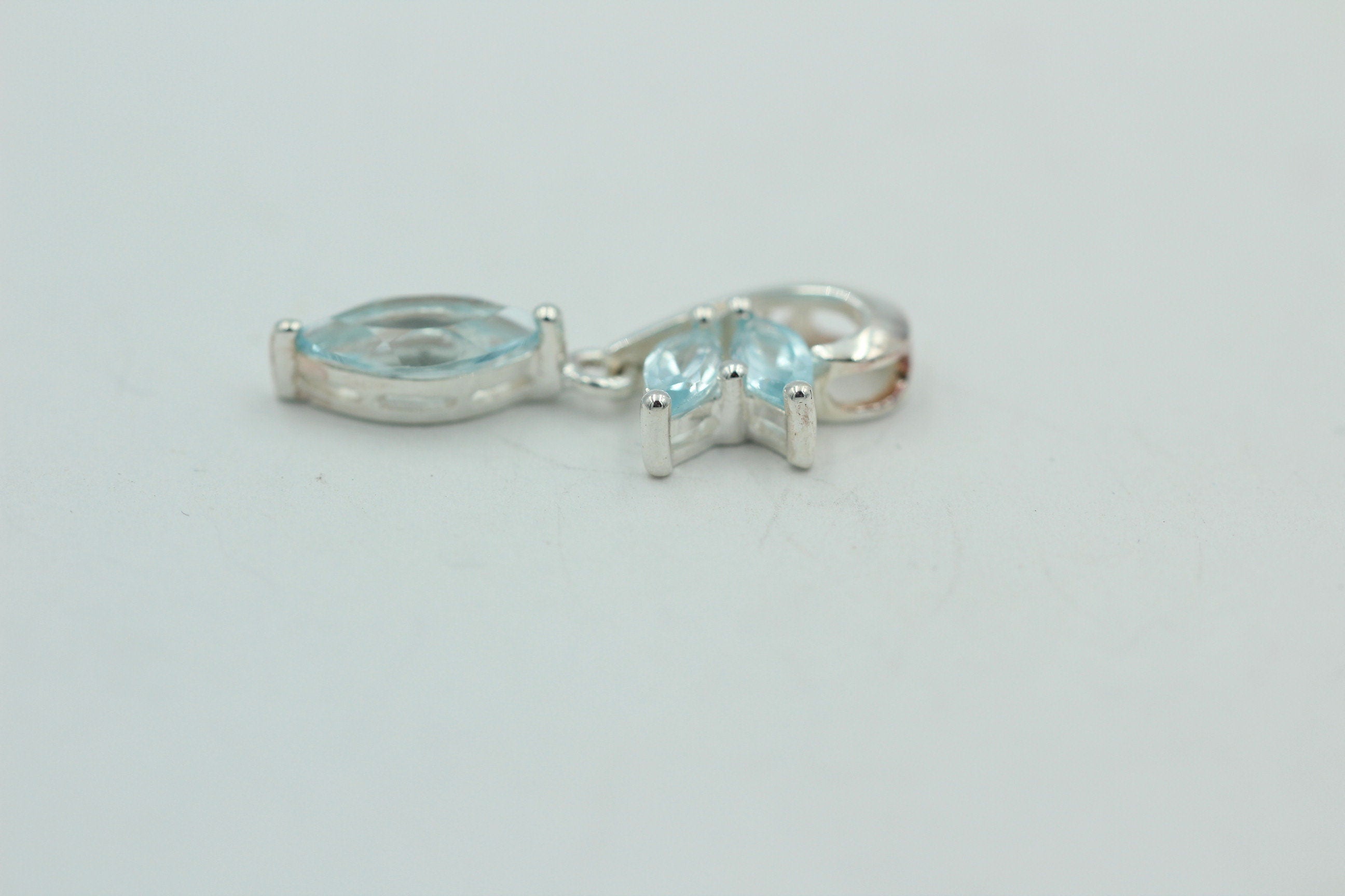 Edler 1,2 Carat Blautopas Design Anhänger 925 Silber Collier Kette blauer Topas