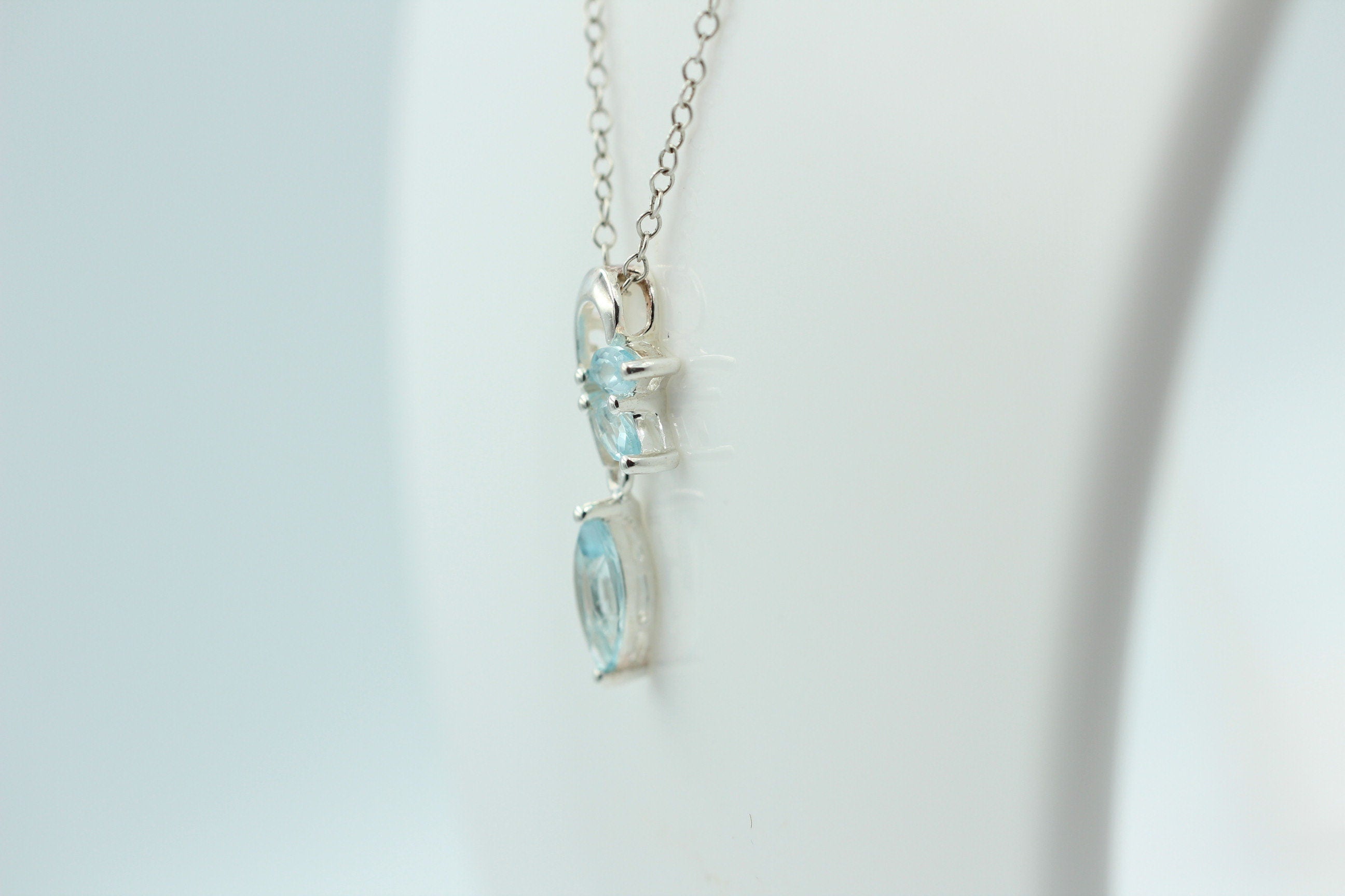 Edler 1,2 Carat Blautopas Design Anhänger 925 Silber Collier Kette blauer Topas