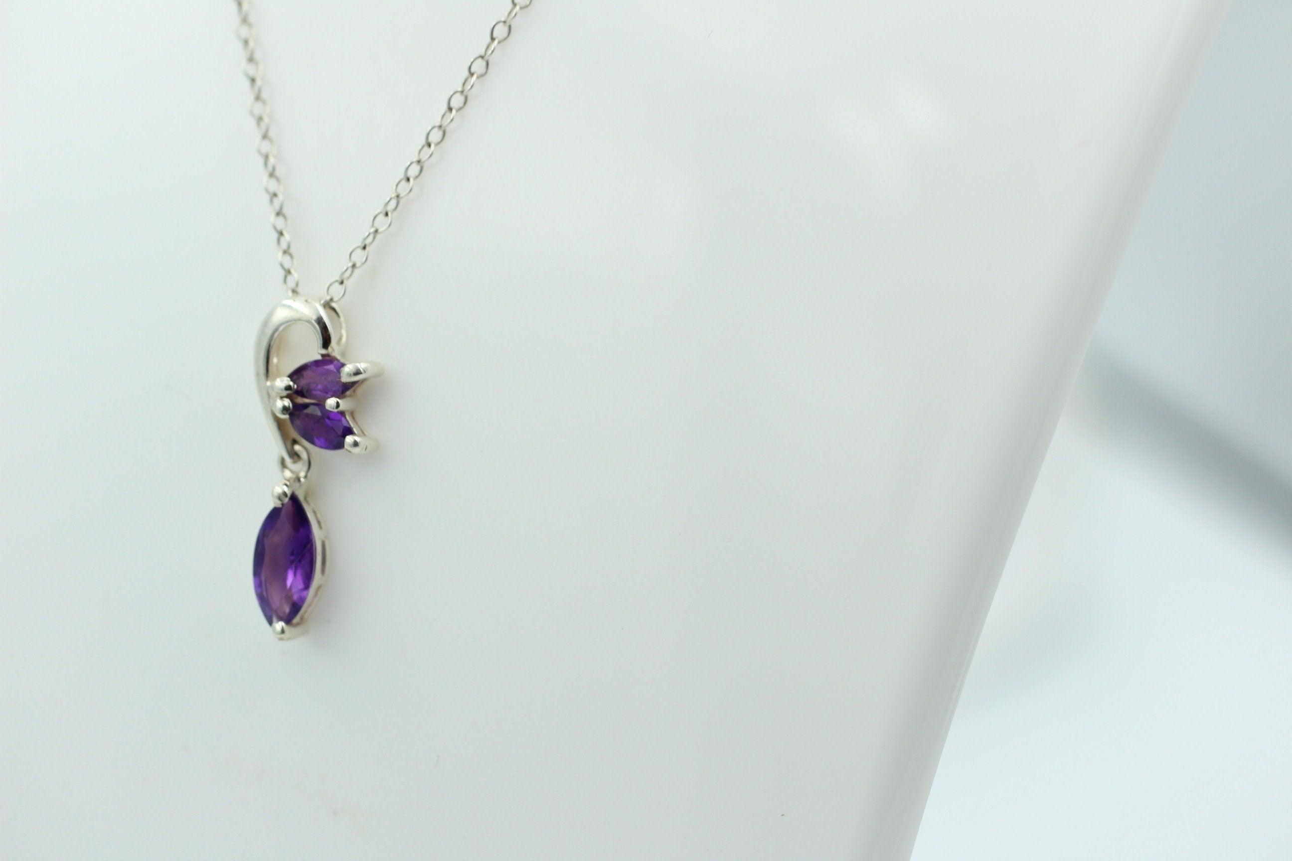 Edler 1,3 Carat Amethyst Design Anhänger 925 Silber Collier Kette Top
