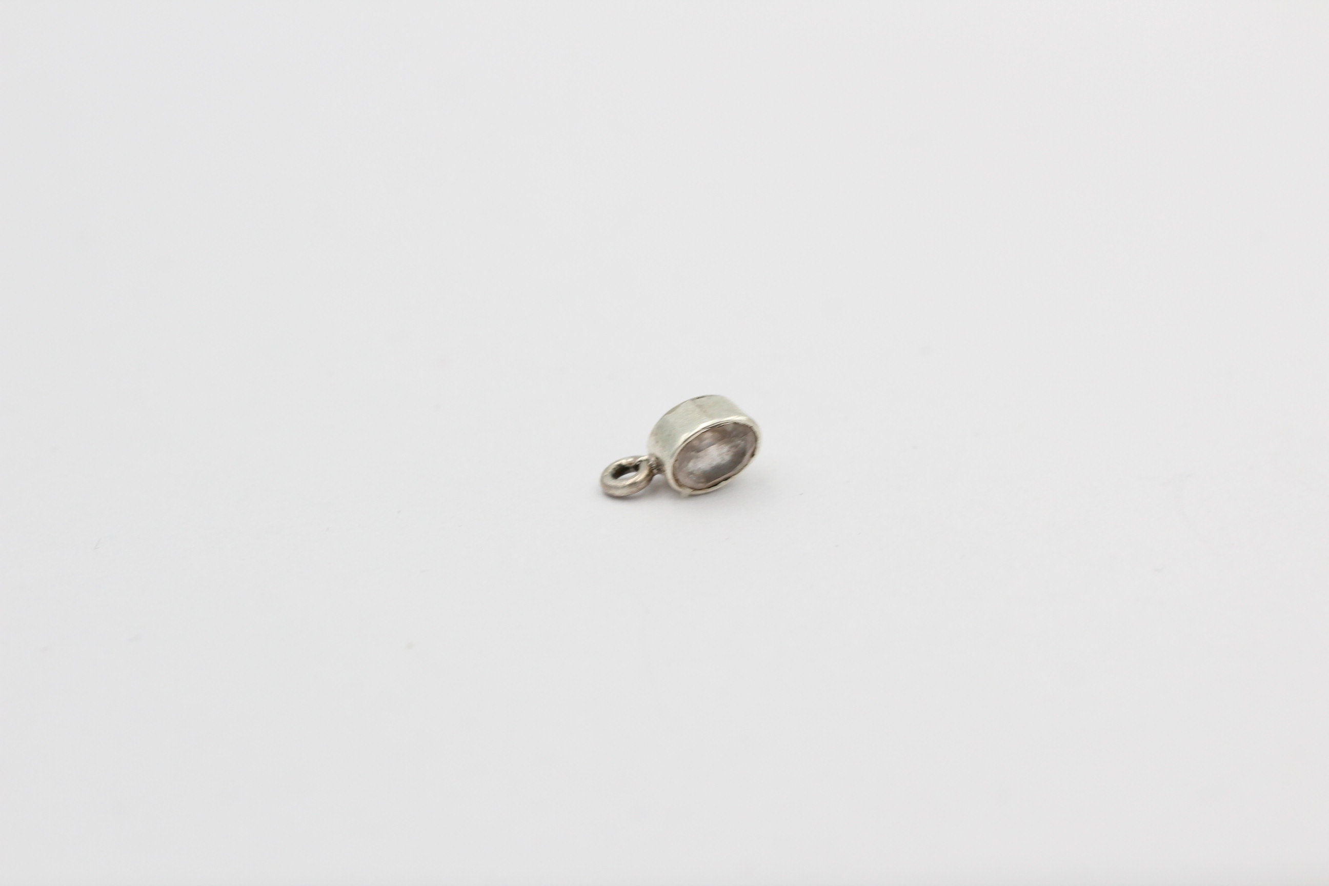 0,27 Carat Rosenquarz5 x 3 mm Anhänger zum Bastel Armband Ohrsthänger Anhänger