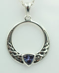 0,4 Carat Tansanit Anhänger 925 Silber Keltisches Muster Collier Kette