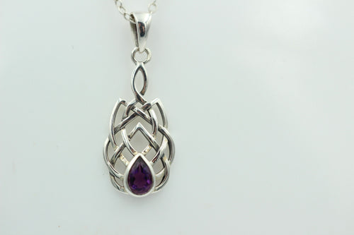 0,41 Carat Amethyst Anhänger 925 Silber Keltisches Muster Amethystschmuck