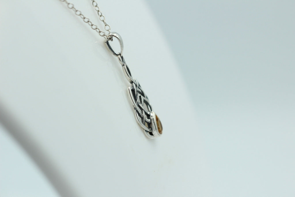 0,41 Carat Citrin Anhänger 925 Silber Keltisches Muster Collier