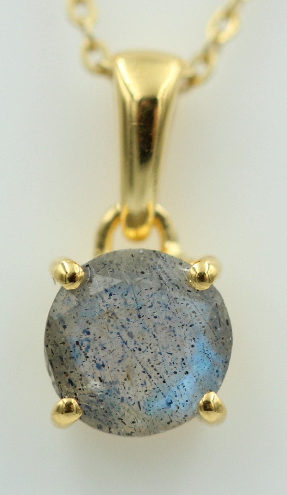 0,66 Carat Labradorit Anhänger 925 Silber hochwertig vergoldet Collier Kette Top