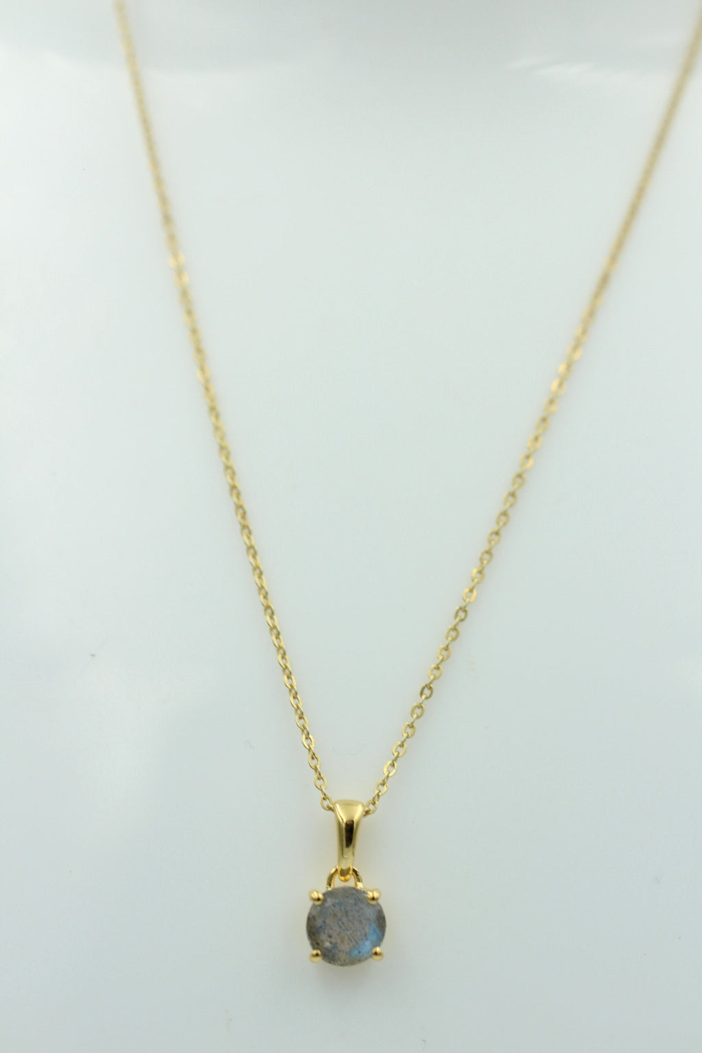 0,66 Carat Labradorit Anhänger 925 Silber hochwertig vergoldet Collier Kette Top