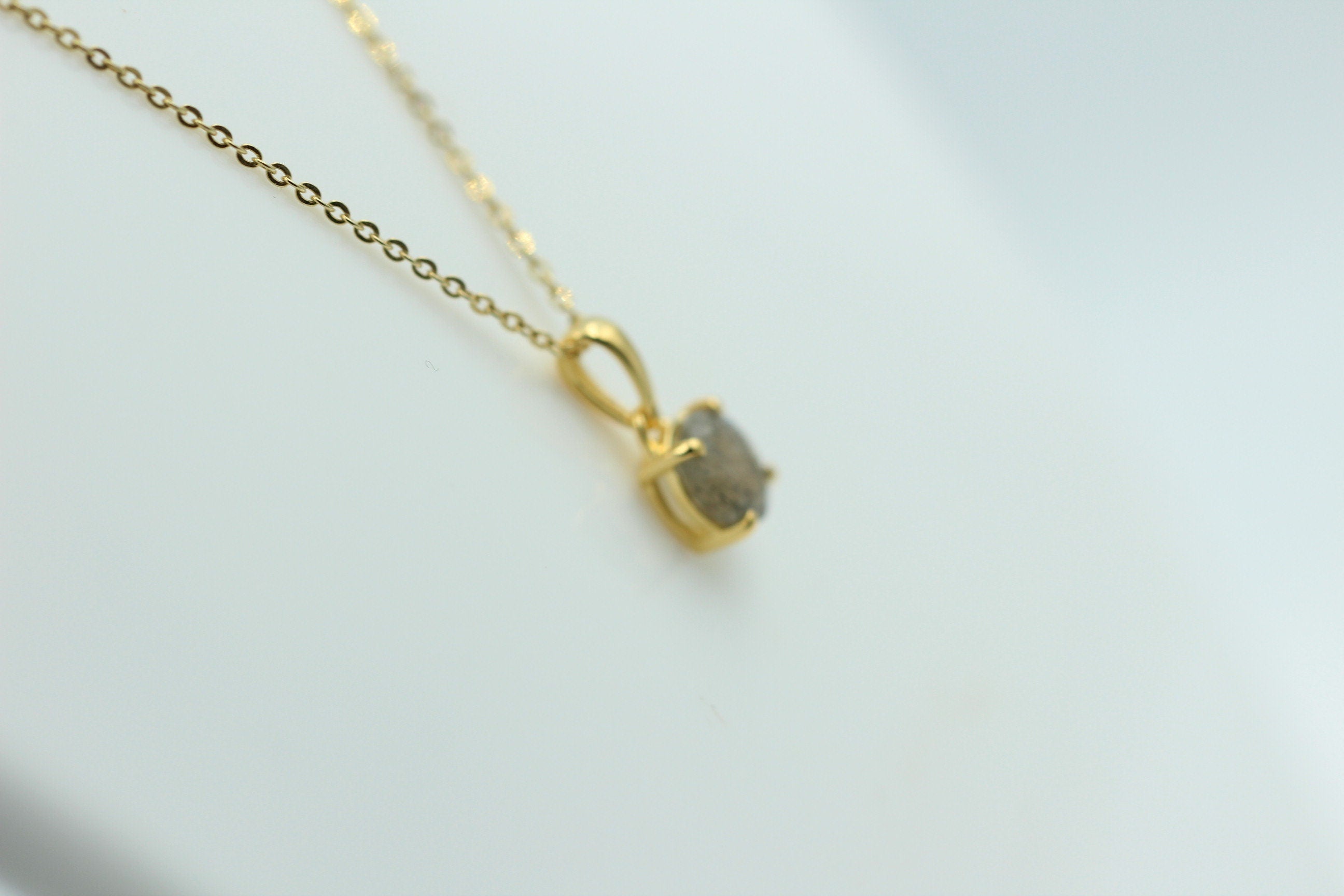 0,66 Carat Labradorit Anhänger 925 Silber hochwertig vergoldet Collier Kette Top