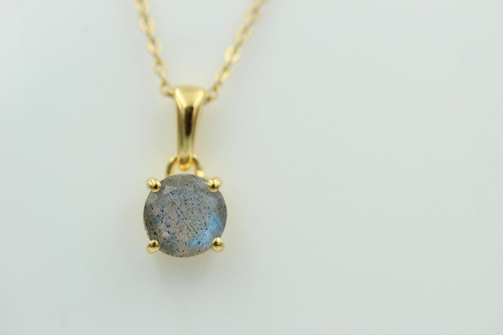 0,66 Carat Labradorit Anhänger 925 Silber hochwertig vergoldet Collier Kette Top