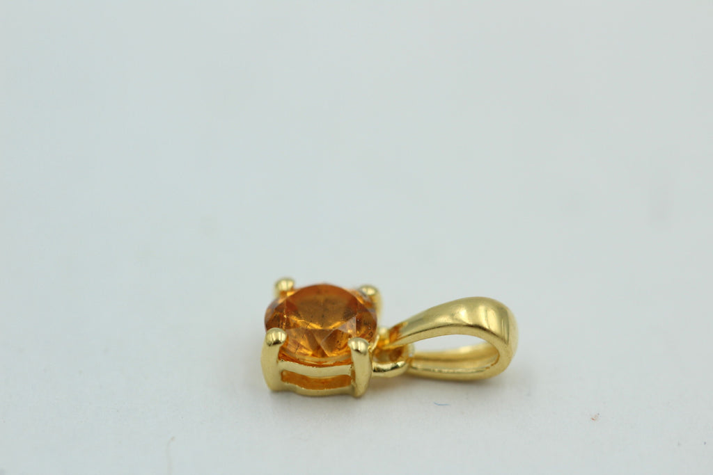 0,55 Carat sehr seltener Mandarin Granat Anhänger 925 Sterlingsilber vergoldet