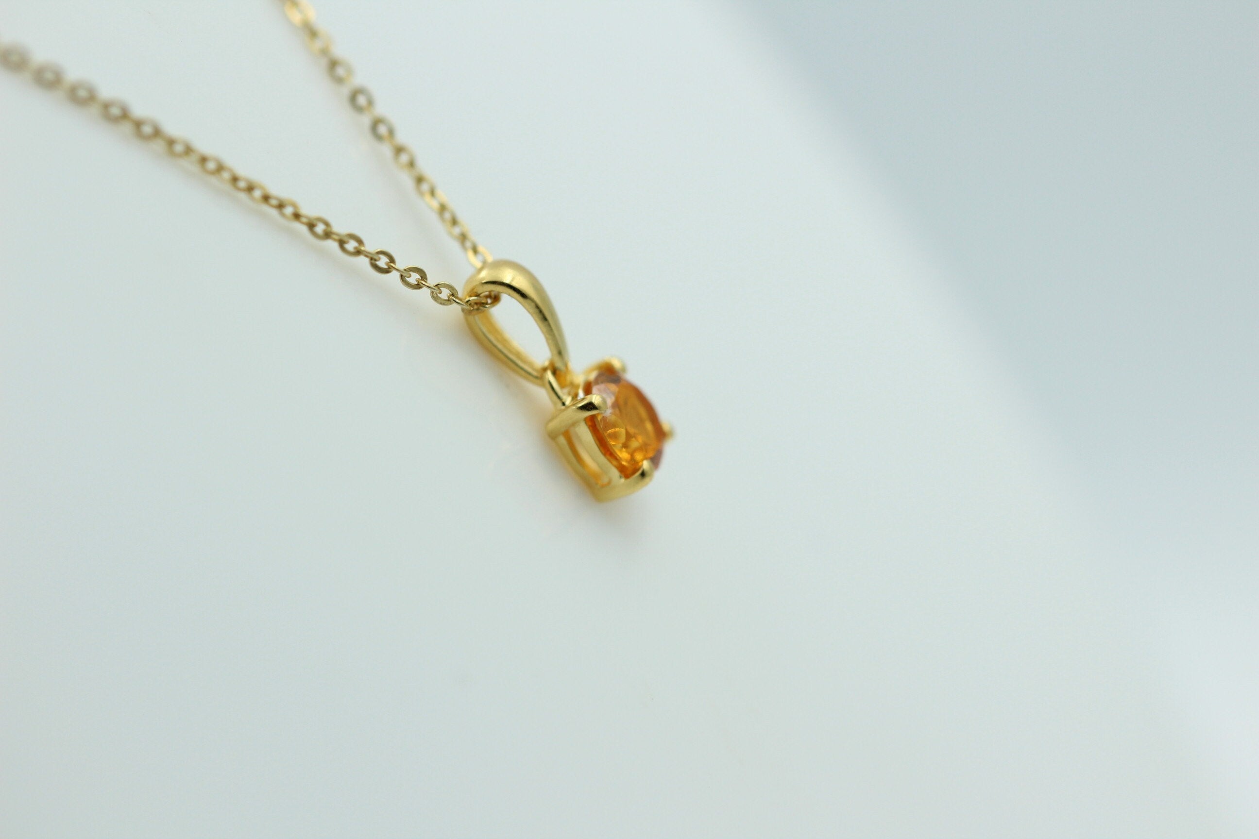 0,55 Carat sehr seltener Mandarin Granat Anhänger 925 Sterlingsilber vergoldet
