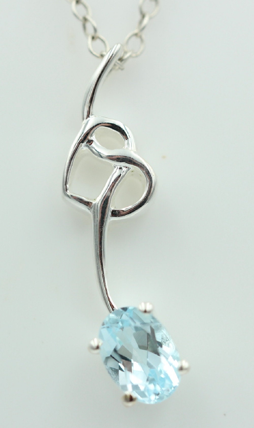 0,4 Carat Blautopas Anhänger 925 Silber Collier Kette Topasanhänger