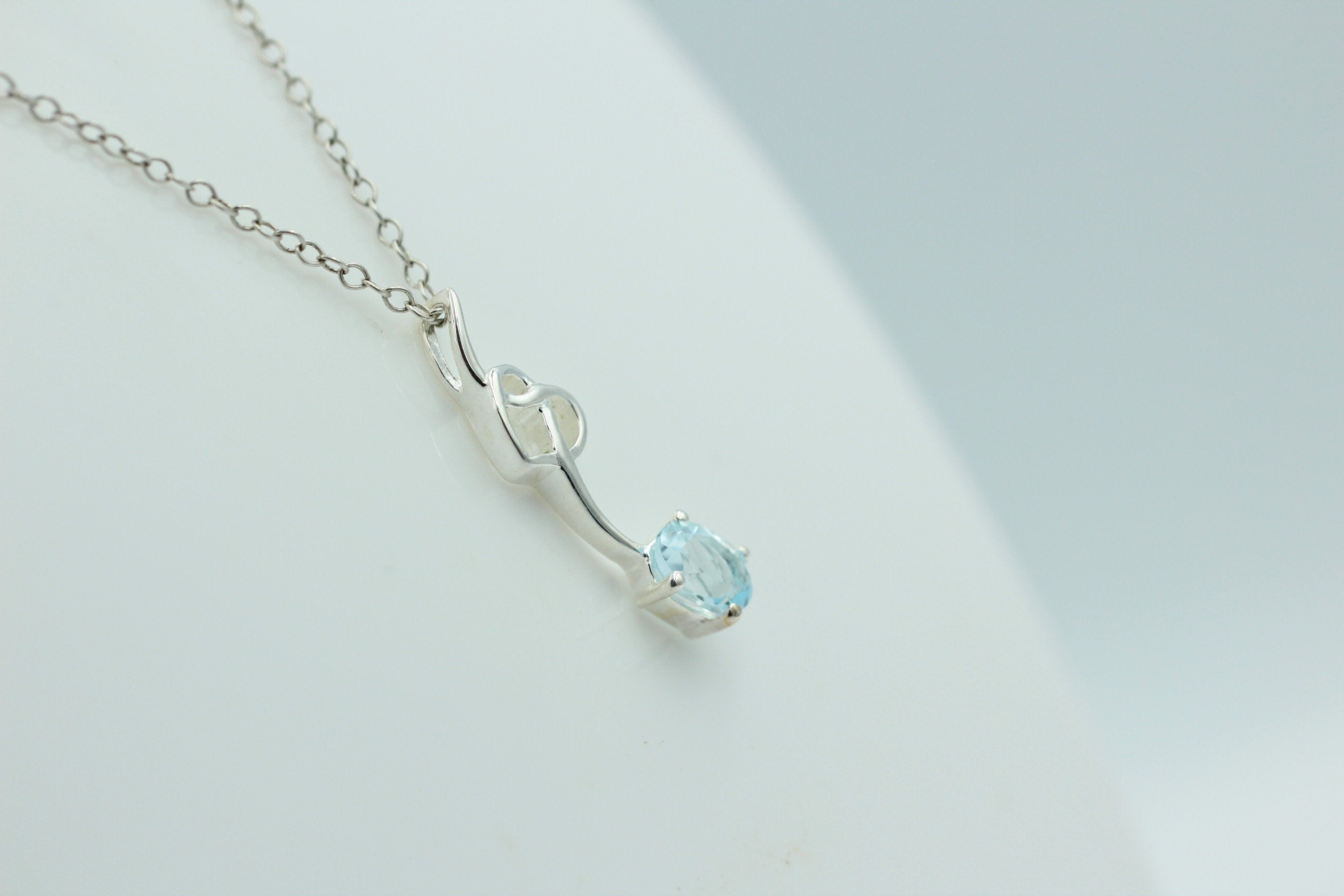 0,4 Carat Blautopas Anhänger 925 Silber Collier Kette Topasanhänger