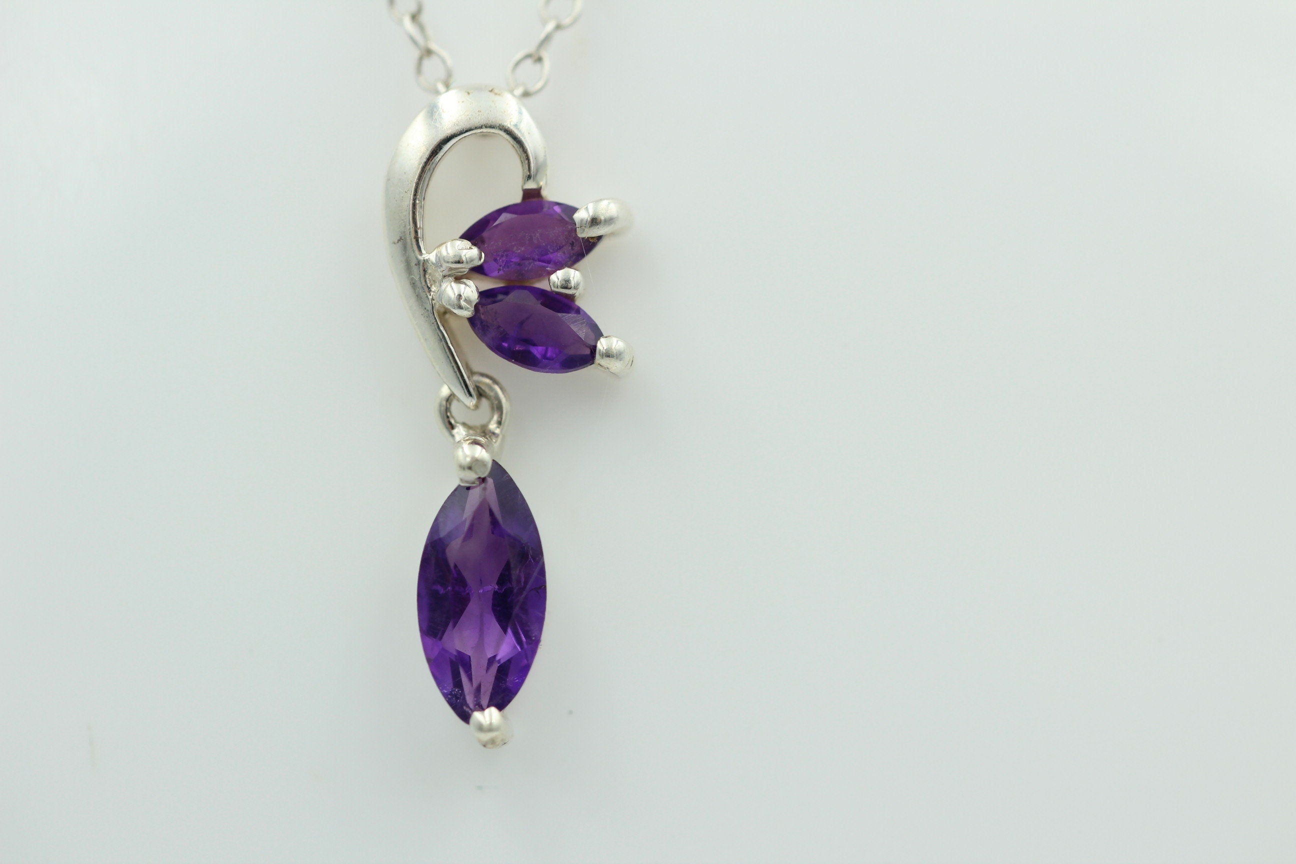Edler 1,3 Carat Amethyst Design Anhänger 925 Silber Collier Kette Top
