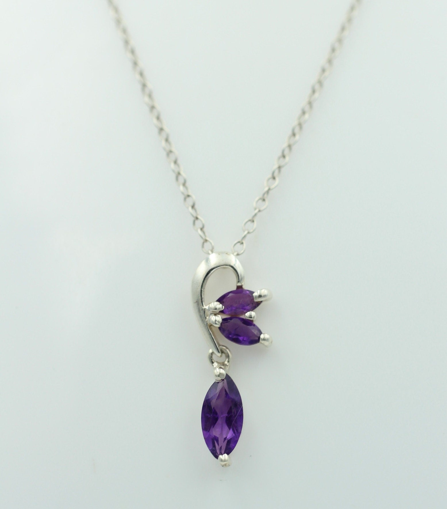 Edler 1,3 Carat Amethyst Design Anhänger 925 Silber Collier Kette Top