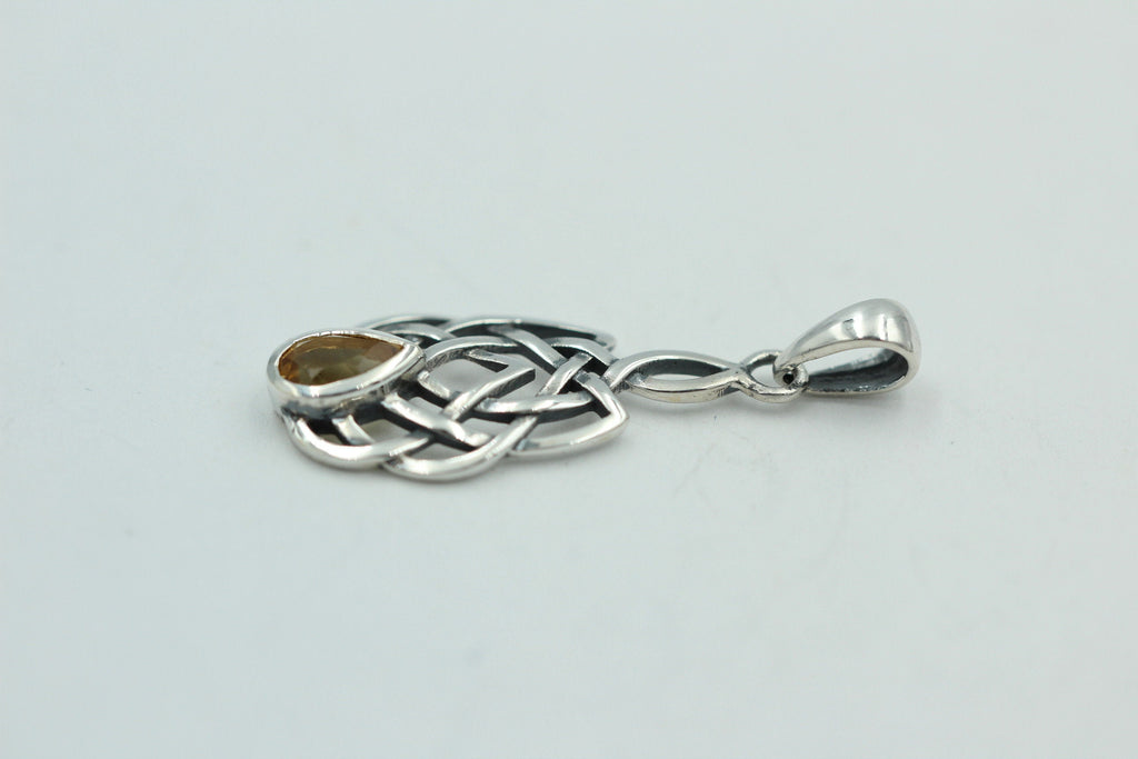 0,41 Carat Citrin Anhänger 925 Silber Keltisches Muster Collier