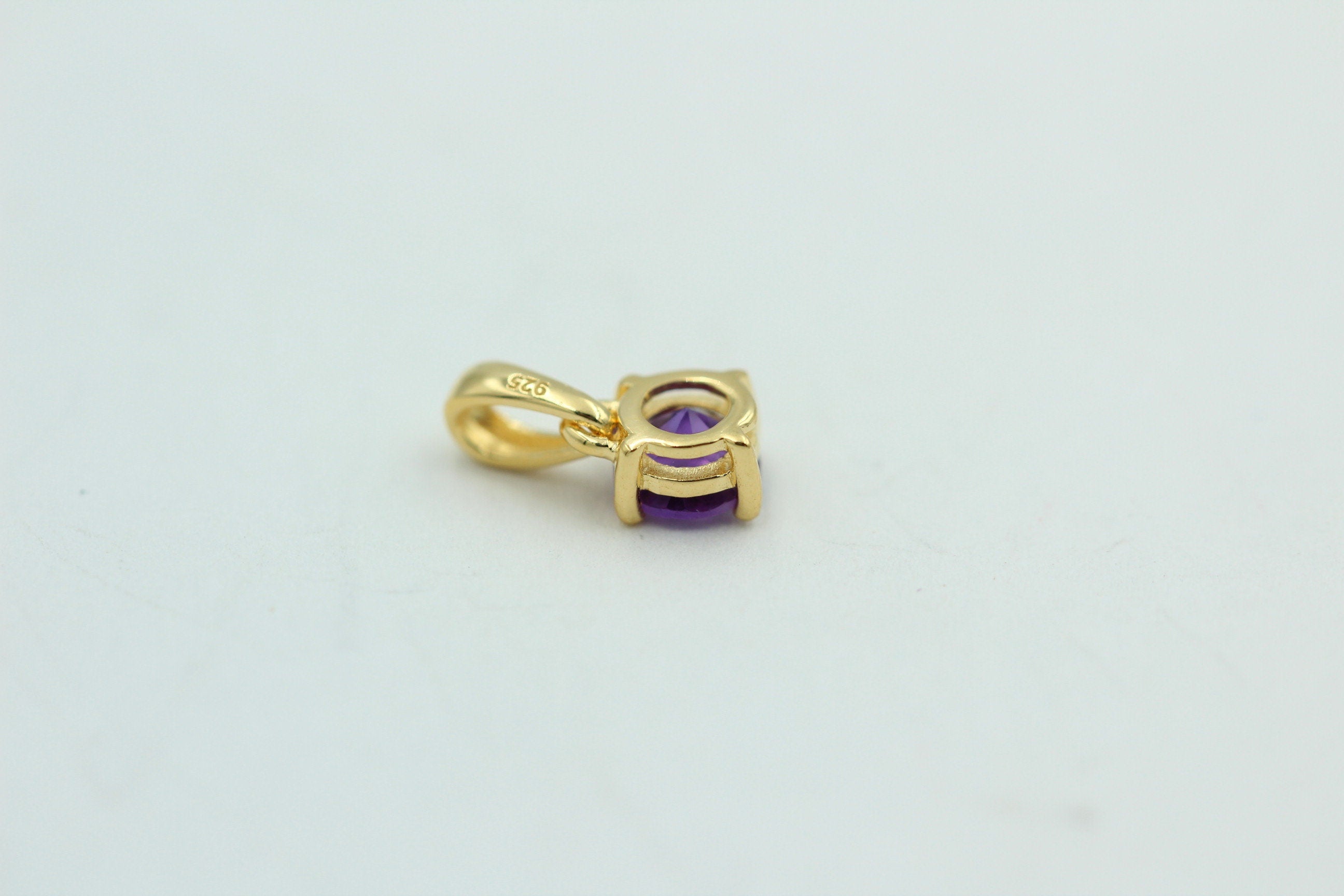 0,36 Carat Amethyst Anhänger 925 Sterlingsilber vergoldet Collier Silber