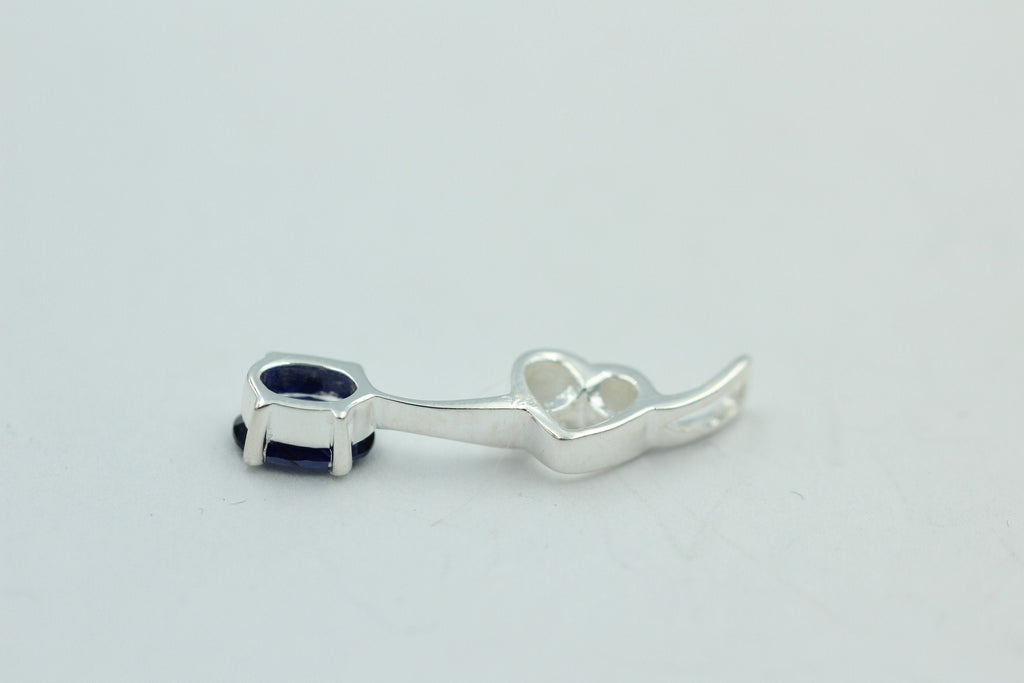 0,4 Carat Iolith Anhänger 925 Silber Collier Kette Wassersaphir Luchssaphir