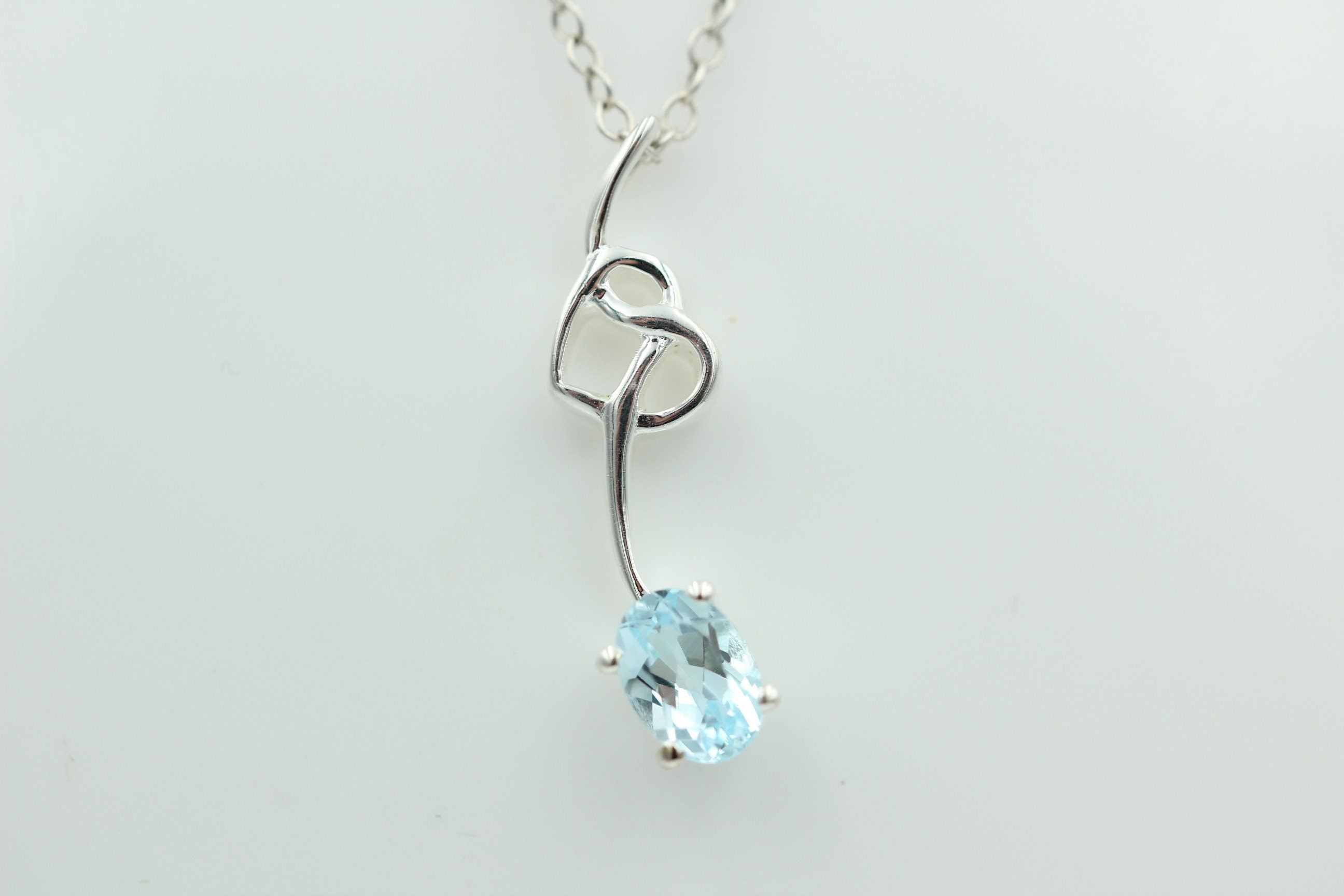 0,4 Carat Blautopas Anhänger 925 Silber Collier Kette Topasanhänger