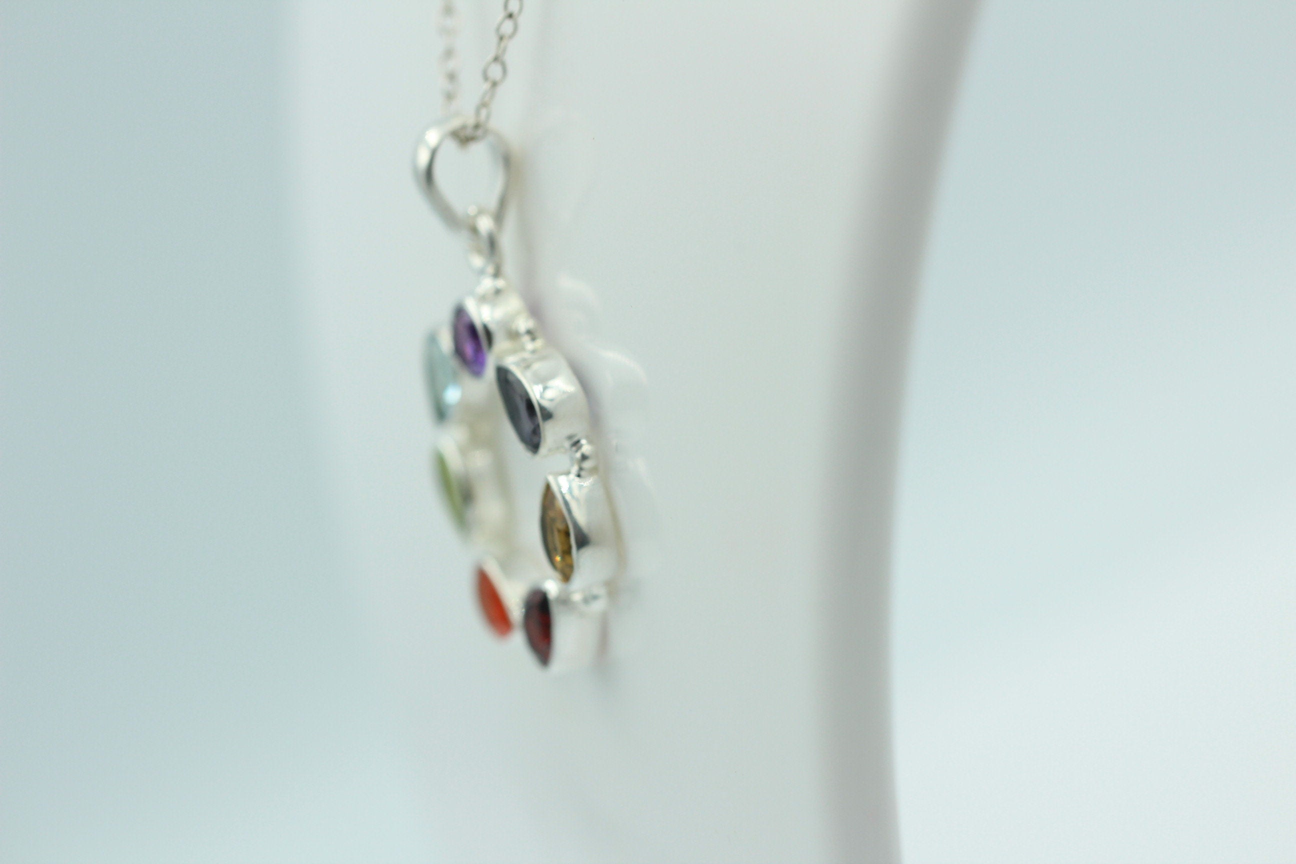 Chakra 4,9 Carat Anhänger 925 Silber Collier Charkraanhänger verschiedene Steine