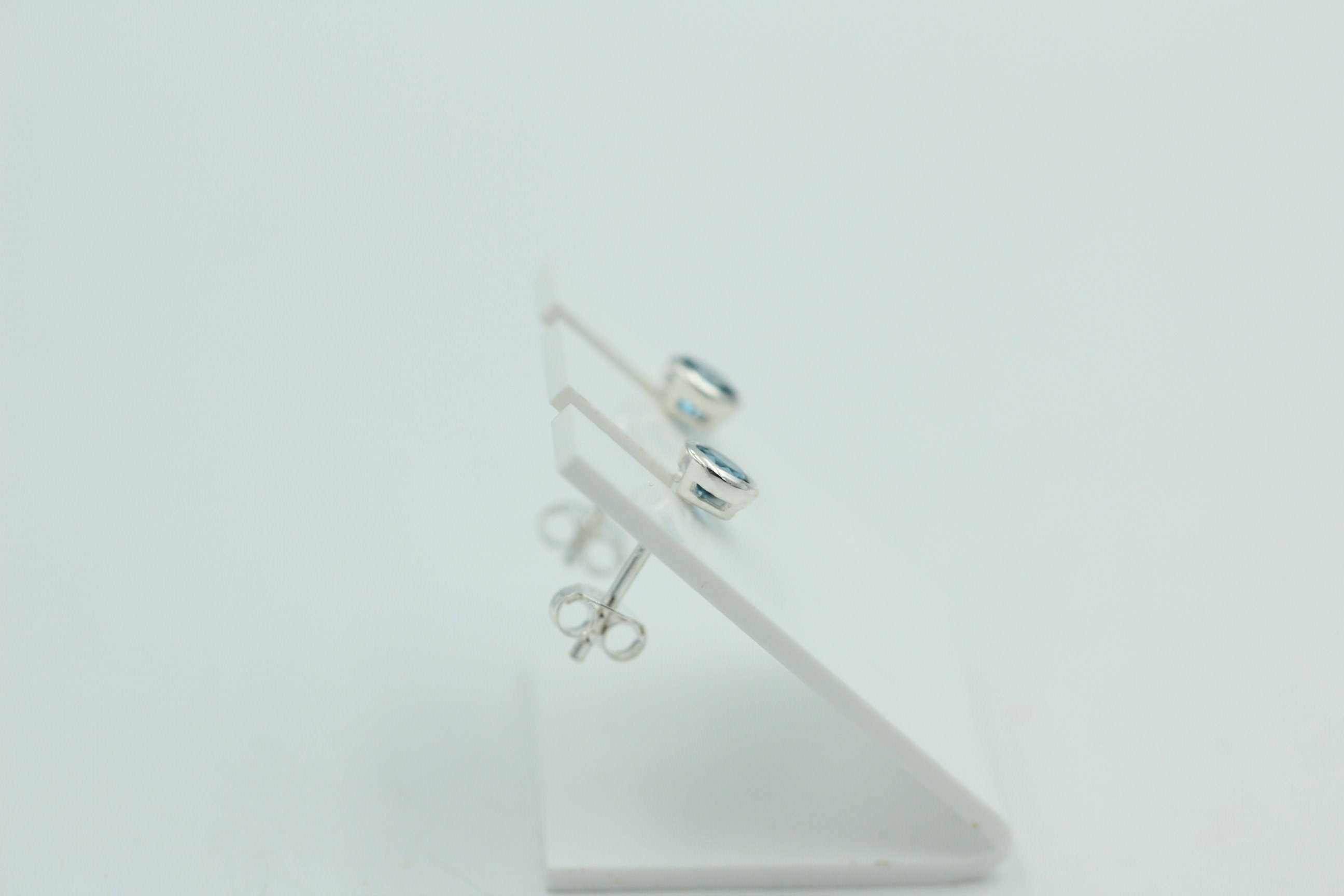 0,52 seltener 0,48 Carat Londonblauer Topas Ohrstecker 925 Silber Topasschmuck
