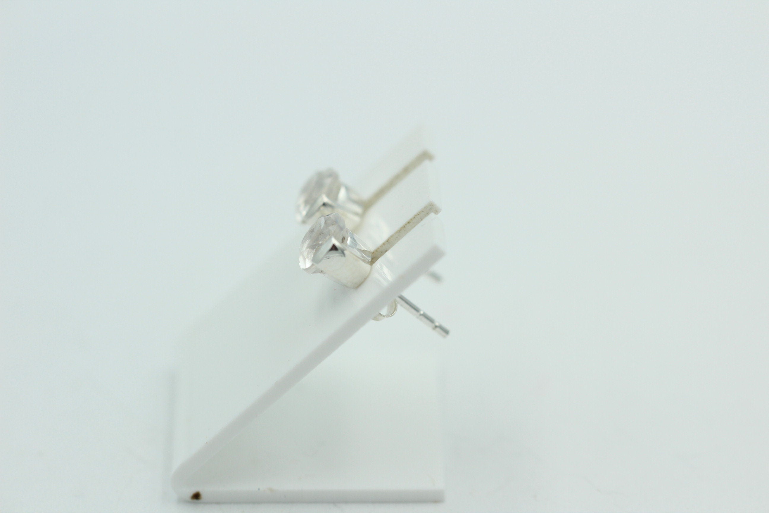 Edler 1,3 Carat Bergkristall Ohrstecker wunderbarer Edelstein Ohrschmucki to