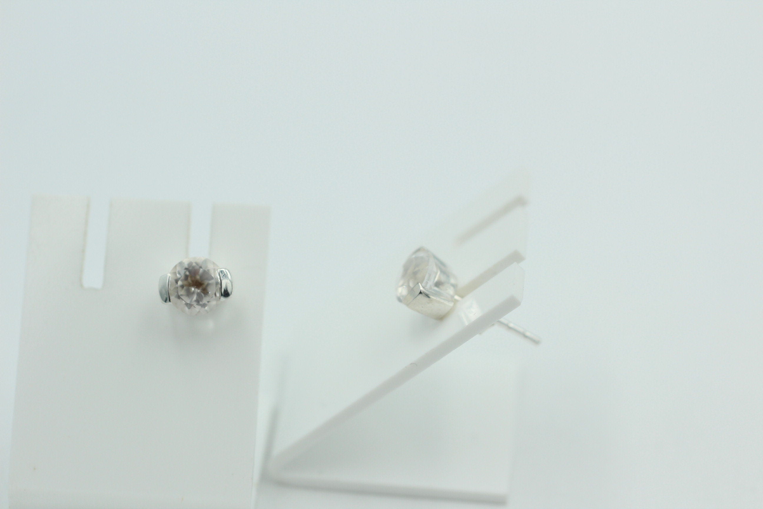 Edler 1,3 Carat Bergkristall Ohrstecker wunderbarer Edelstein Ohrschmucki to