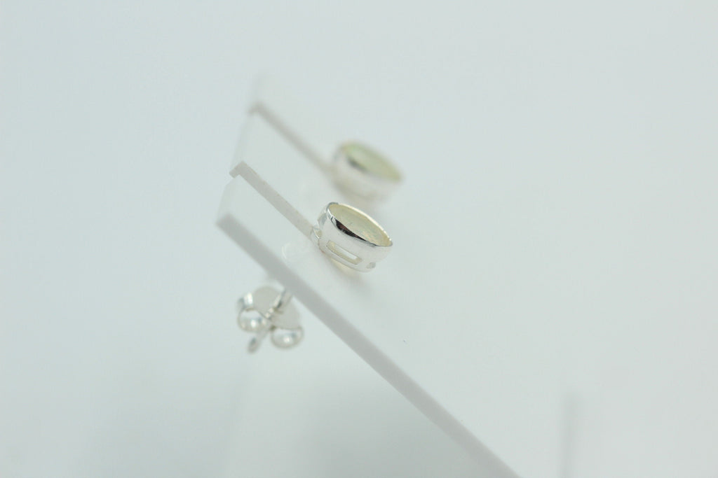Edler 0,4 Carat Äthiopischer Opal Ohrstecker 925 Silber Welo Opal aus Äfrika
