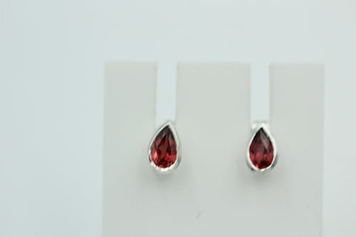 0,32 Carat Granat Ohrstecker 925 Silber Pear Schliff Granatschmuck Unisex