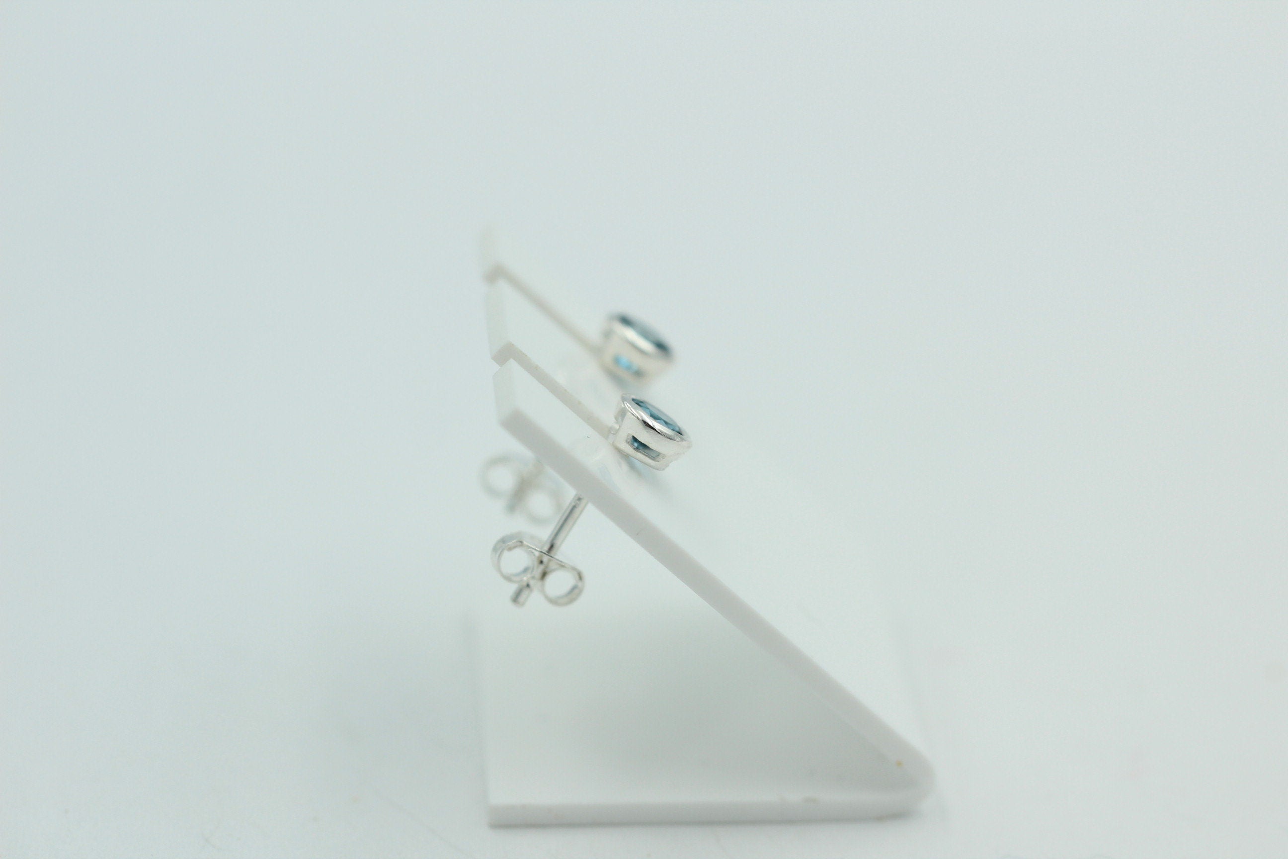 0,52 seltener 0,48 Carat Londonblauer Topas Ohrstecker 925 Silber Topasschmuck