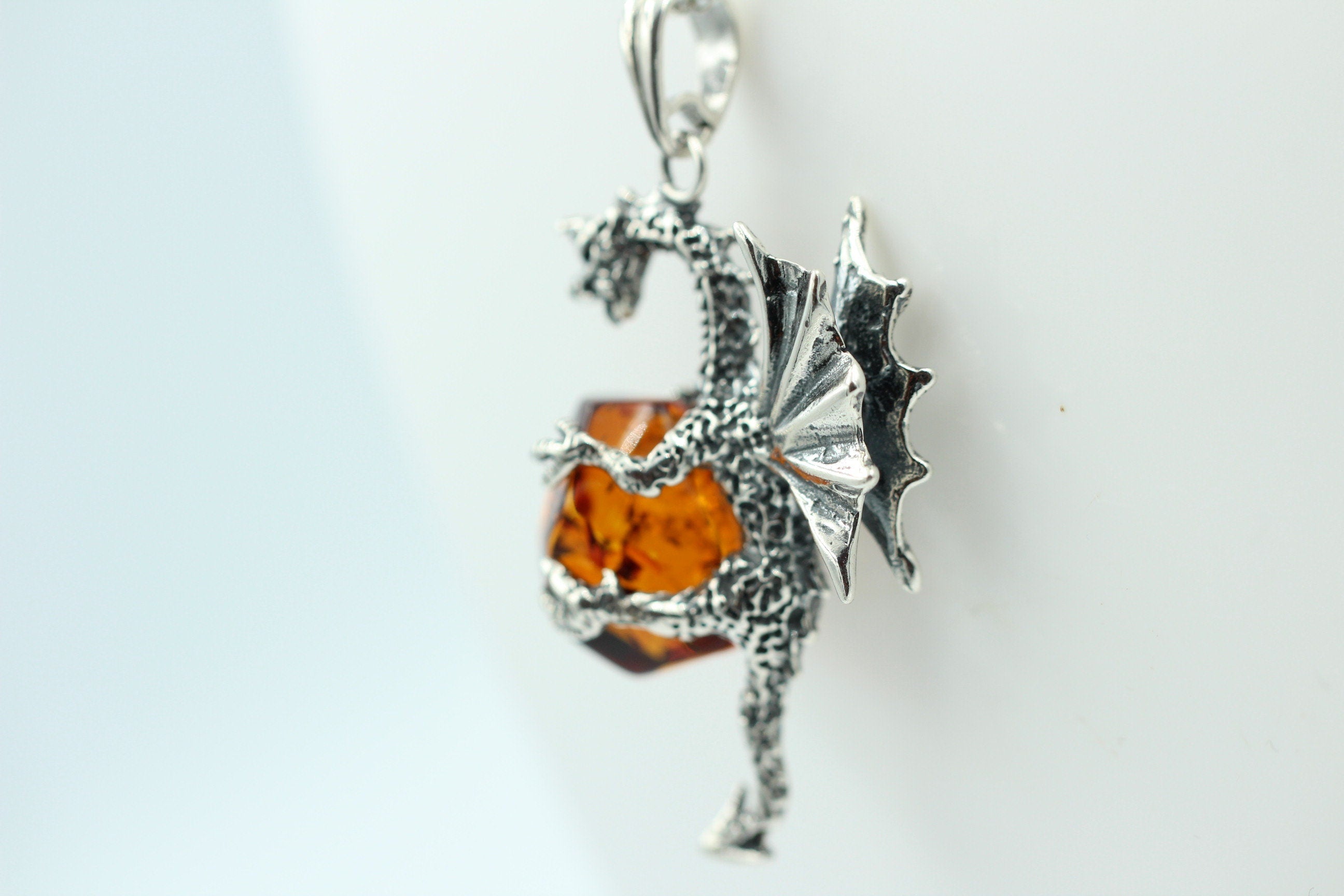 Drache mit Bernstein 925 Silber Drachenanhänger plastisch ausgeführt Top Schmuck