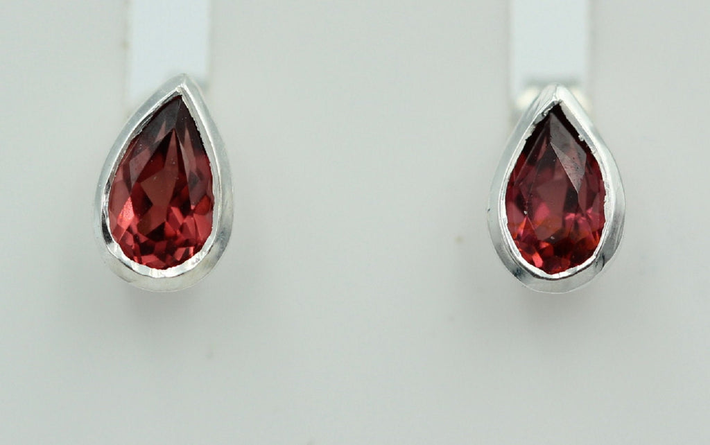 0,32 Carat Granat Ohrstecker 925 Silber Pear Schliff Granatschmuck Unisex