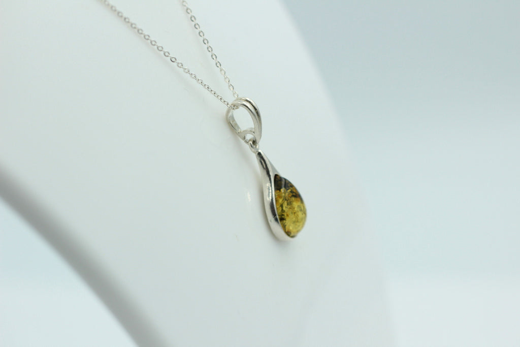 Bernstein Anhänger 925 Silber Collier Kette edel und schön Traum eines Anhängers