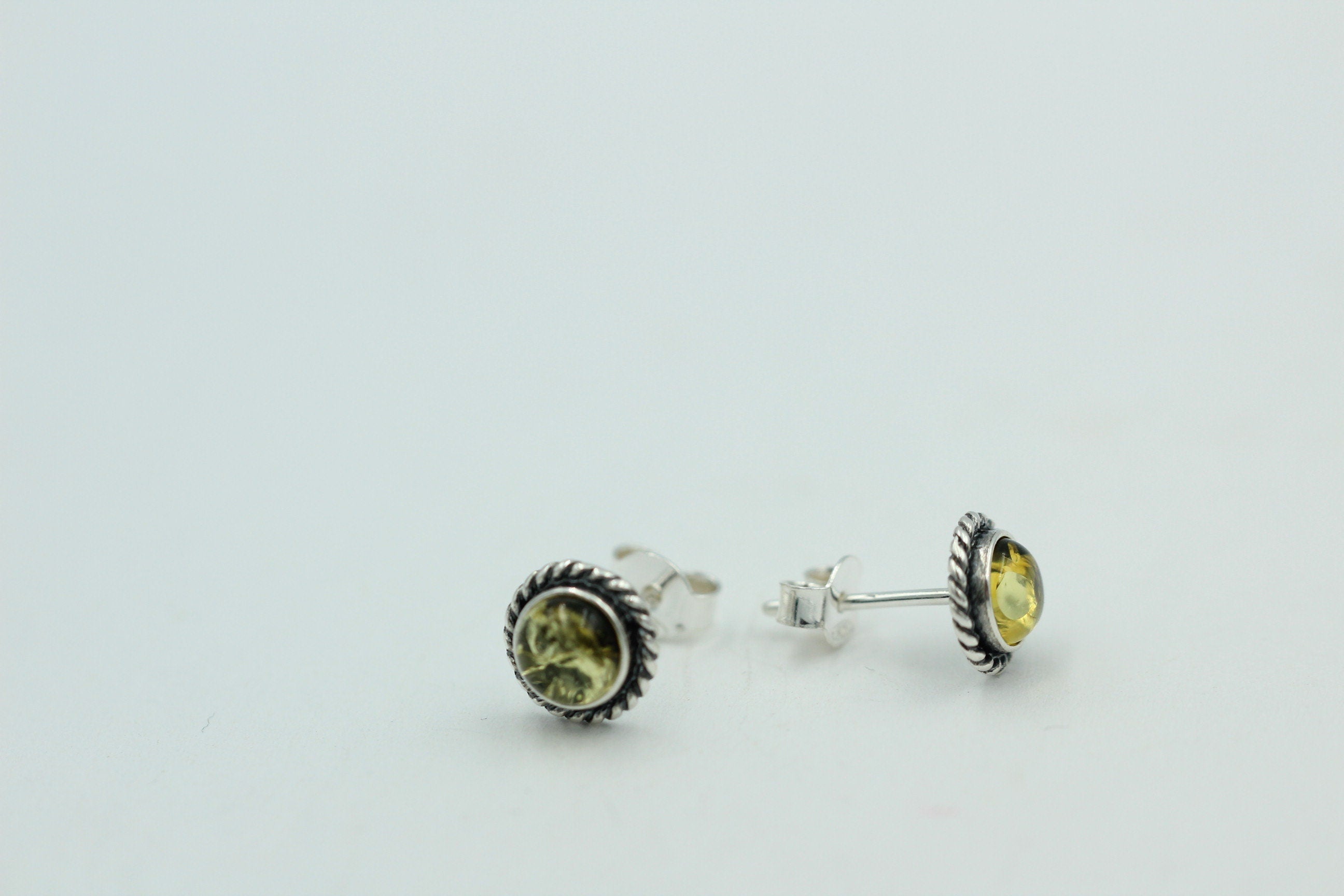 Edle grüne Bernstein Ohrstecker 925 Silber Ohrschmuck Bernstein Letland