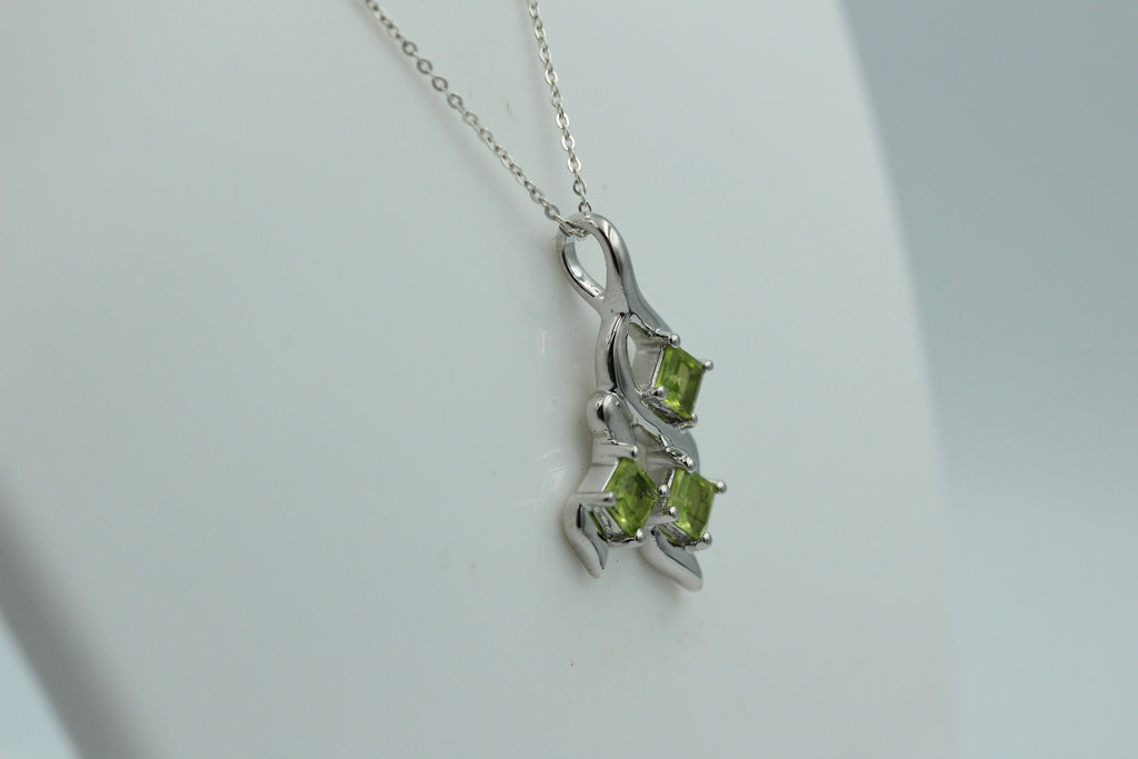 Edler 1,3 Carat Peridot Anhänger 925 Silber  Topasanhänger Top