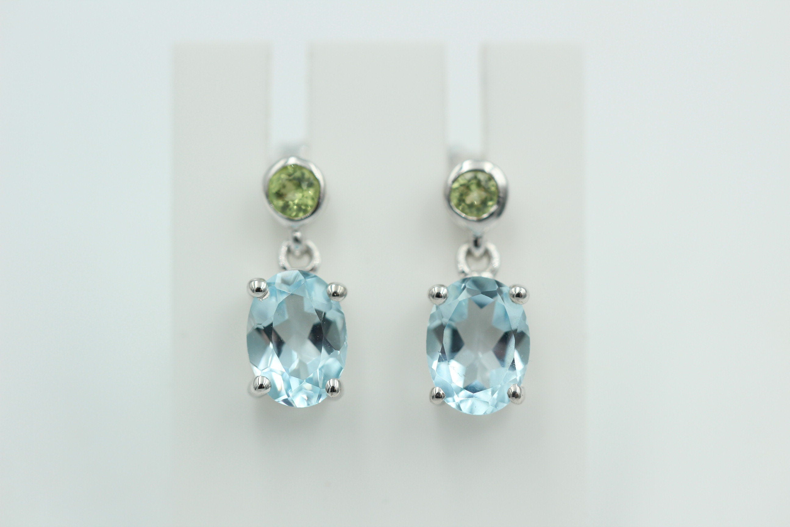 Edle 2,6 Carat Blautopas Peridot Ohrstecker Ohrhänger 925 Silber Ohrschmuck