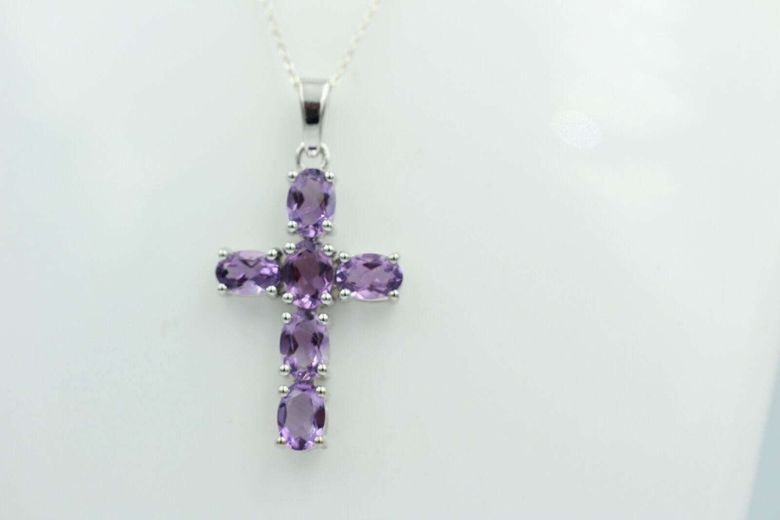 Edler 4,56 Carat Amethyst Kreuzanhänger 925 Silber Kreuz Collier Kette Edelstein