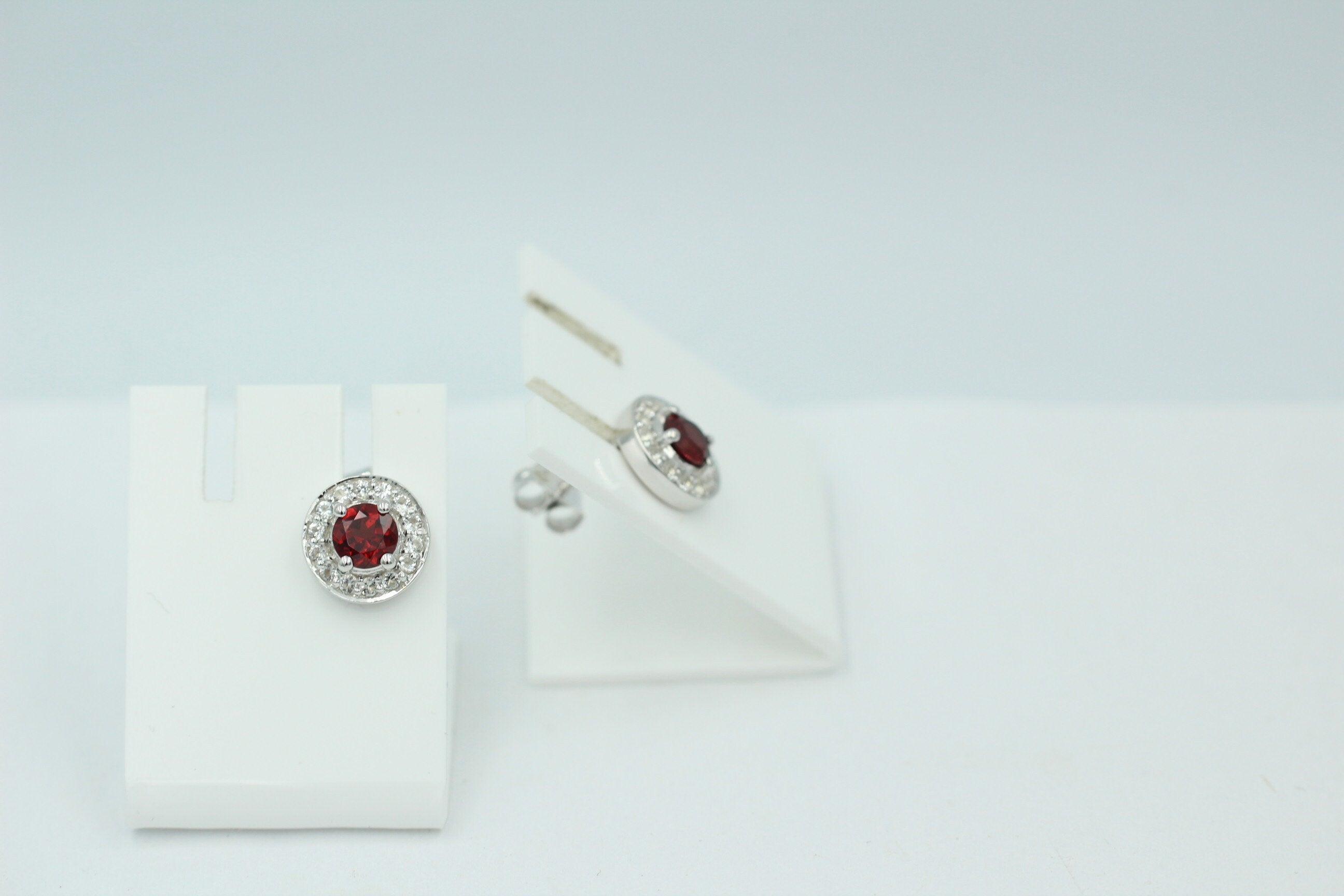 Edle 1,2 Carat Rhodolith Weißtopas Ohrstecker 925 Silber Ohrring Granatart