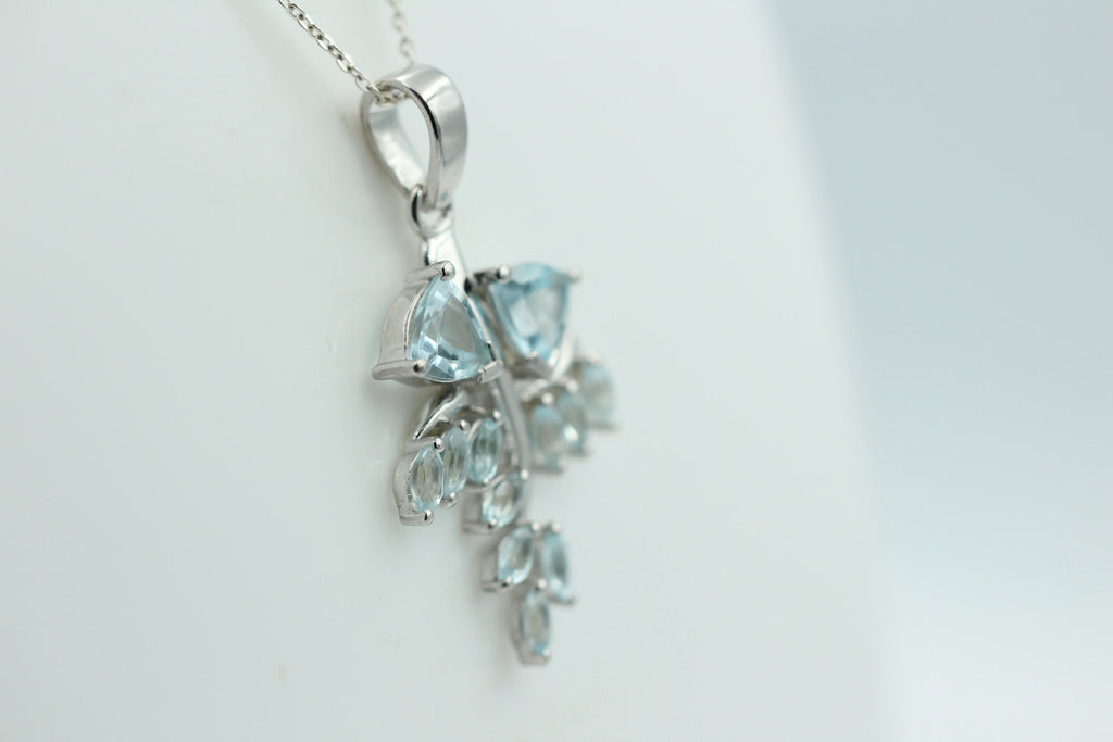 2,6 Carat Blautopas Anhänger 925 Silbersky blue Topas himmelblau Topasschmuck