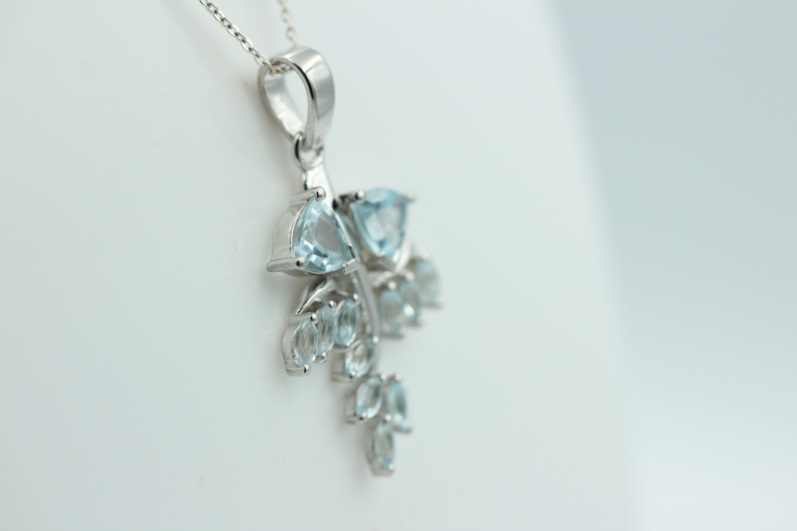 2,6 Carat Blautopas Anhänger 925 Silbersky blue Topas himmelblau Topasschmuck