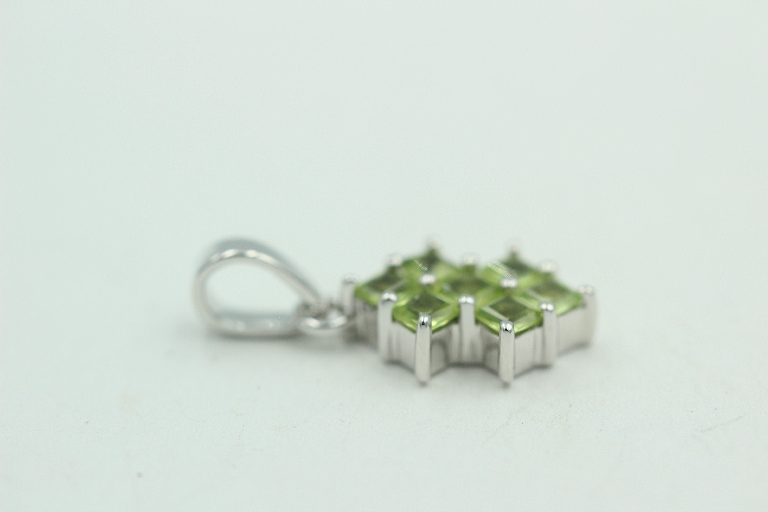 Edler 2,1 Peridot Anhänger 925 Silber Collier Kette Olivin Anhänger Top Edel