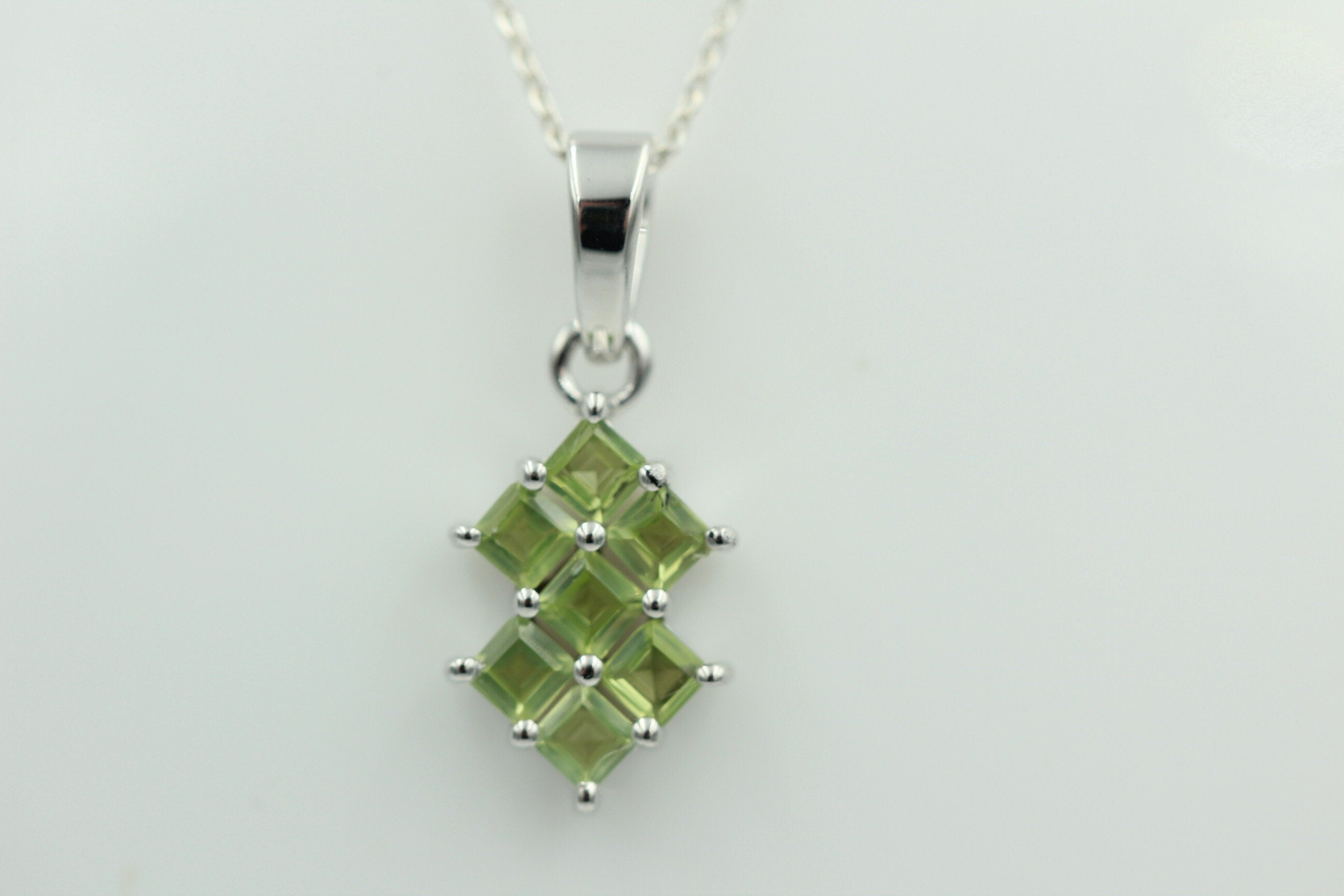 Edler 2,1 Peridot Anhänger 925 Silber Collier Kette Olivin Anhänger Top Edel