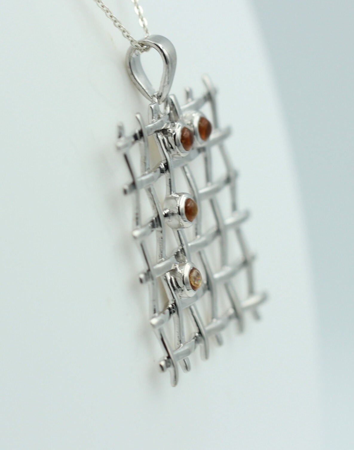 Design pur 0,60 Carat Granat Cabochon Anhänger 925 Silber Gitter